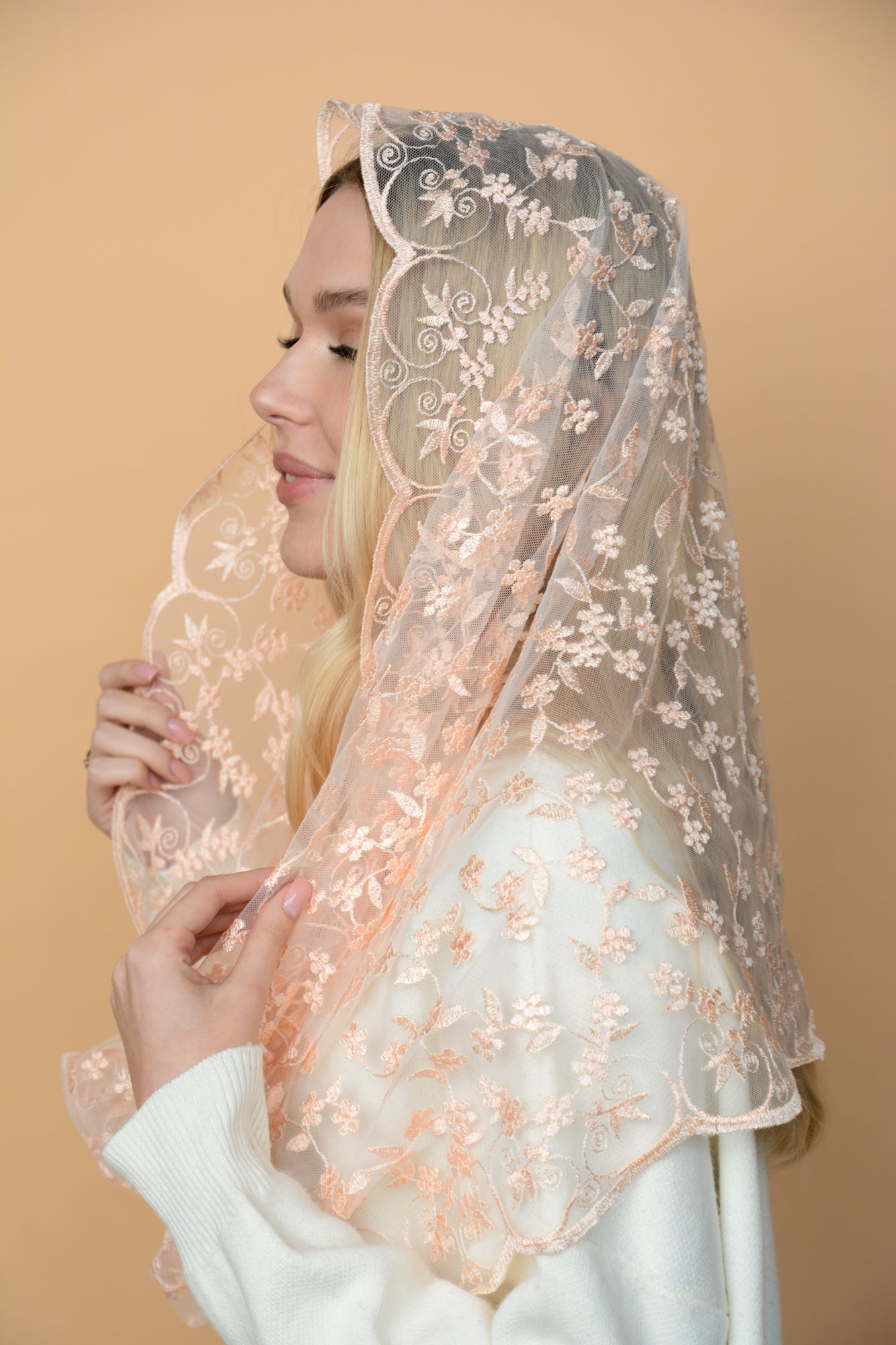 PEACH FLORAL MANTILLA