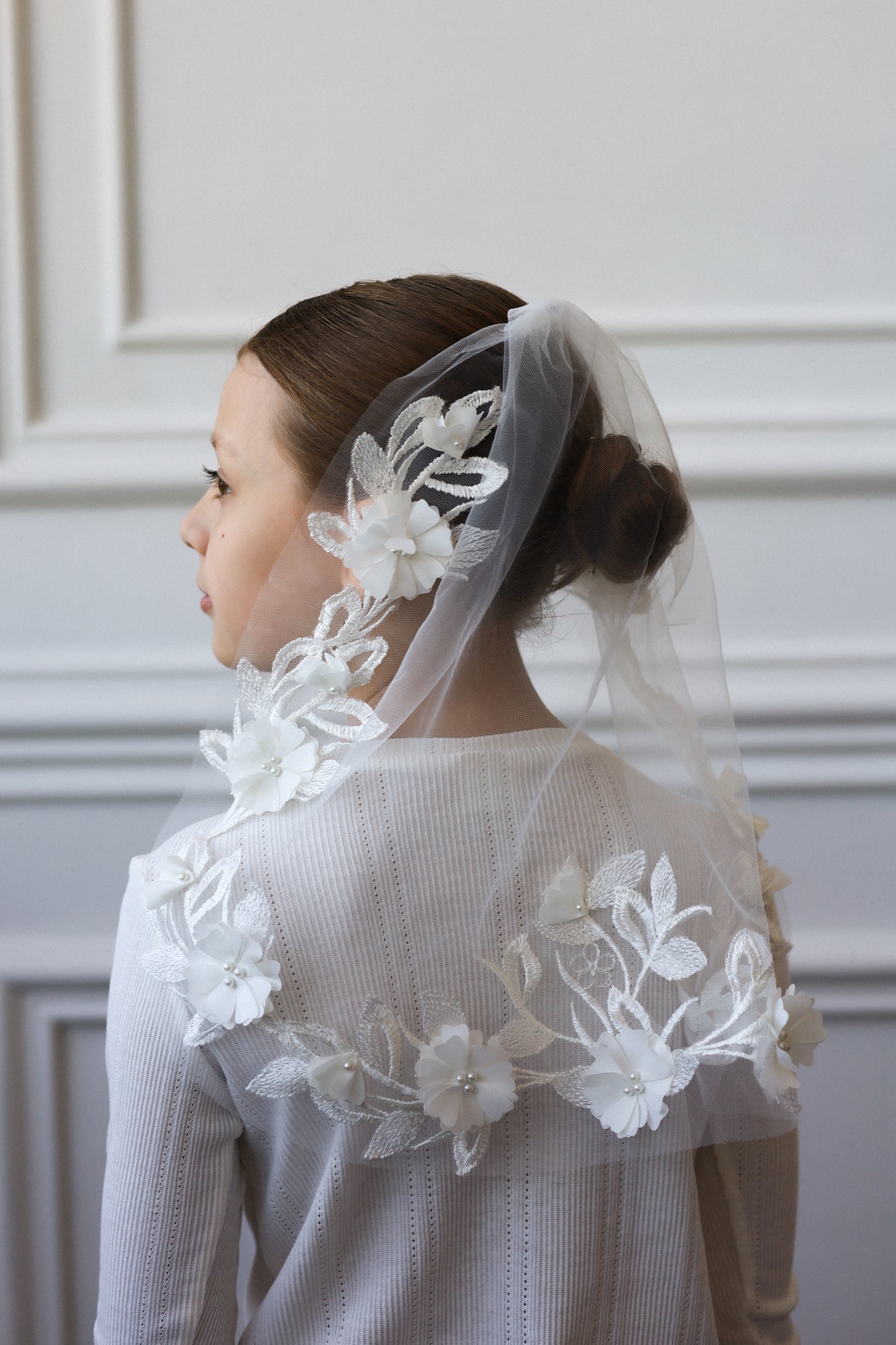 3D FLORAL CHILD VEIL