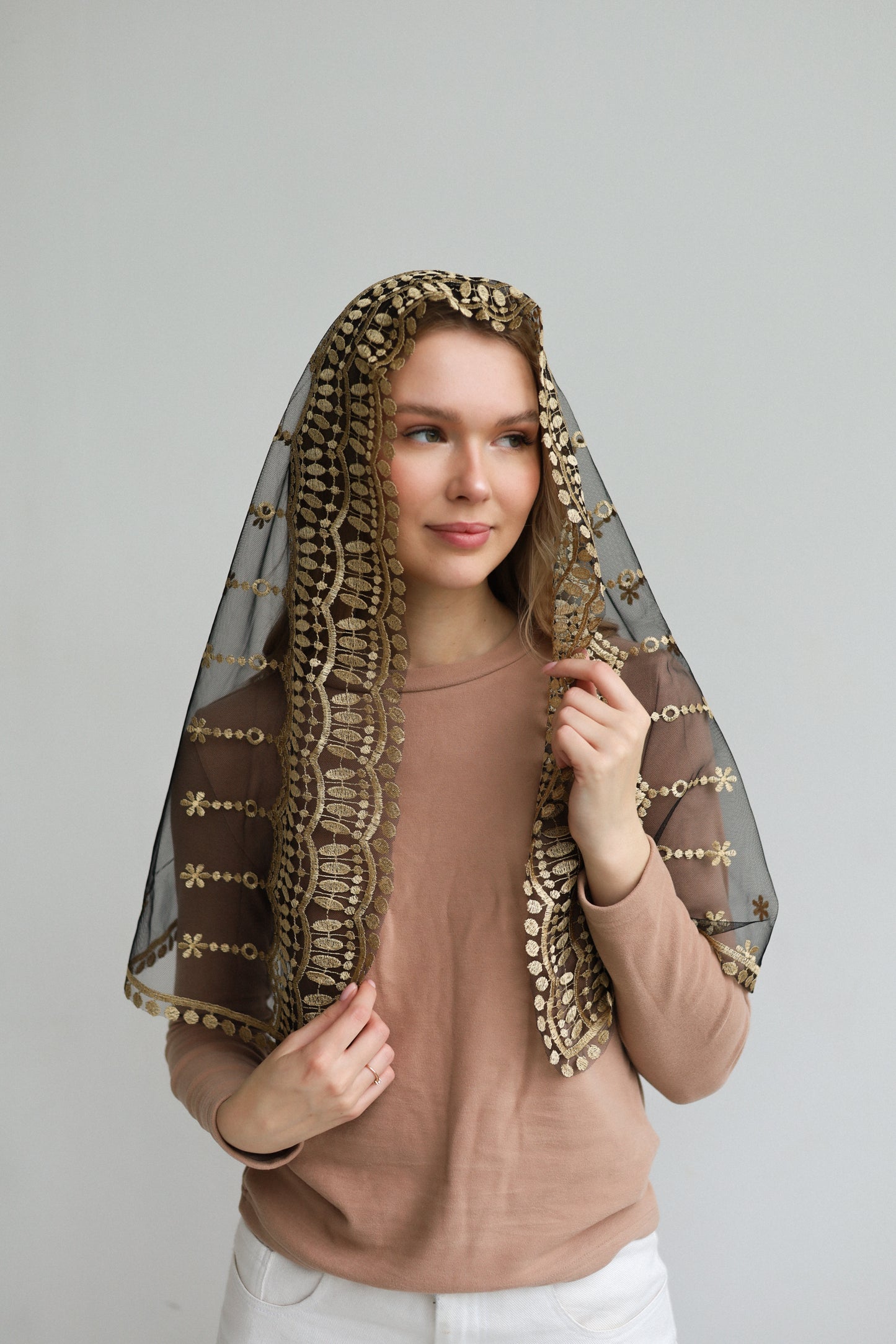 SACRED HEART DESIGN VEIL