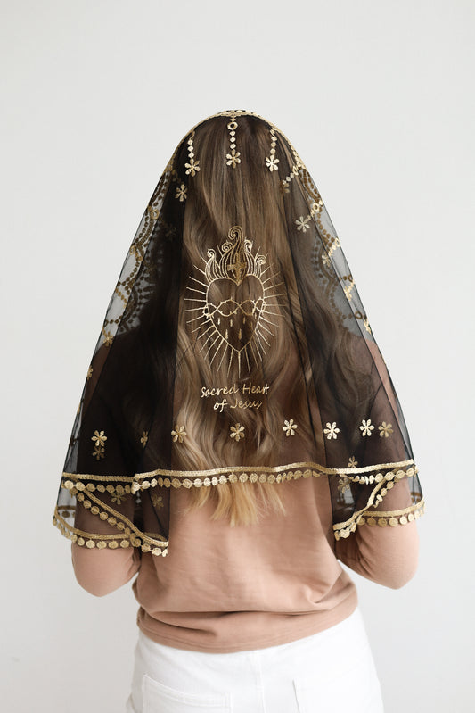 SACRED HEART DESIGN VEIL