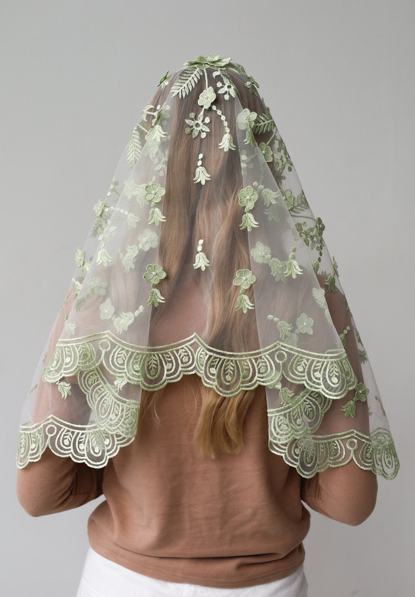 NEW 3D PISTACHIO VEIL
