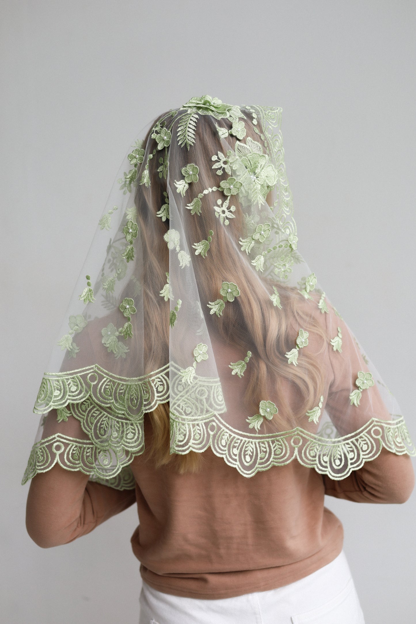 NEW 3D PISTACHIO VEIL