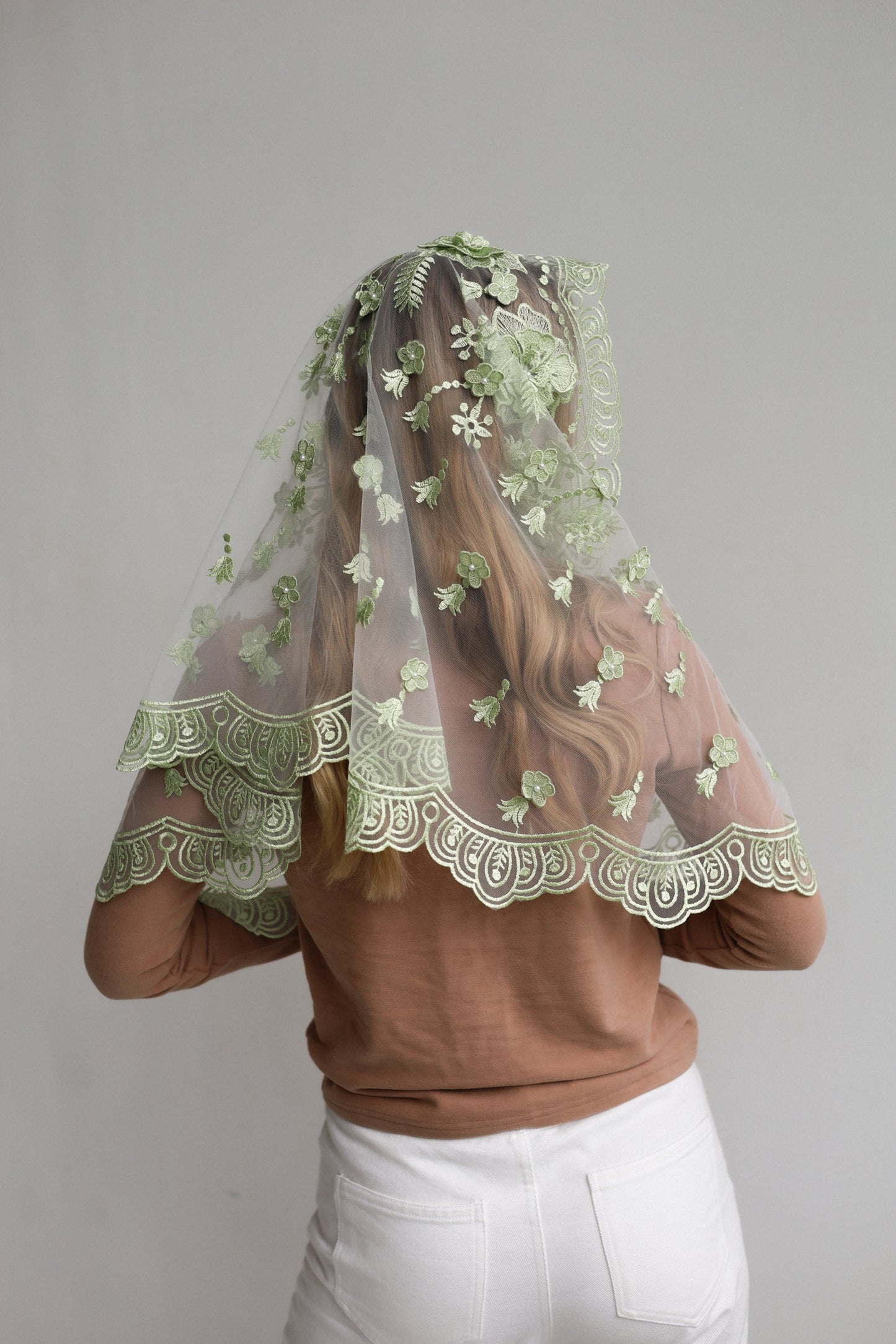 NEW 3D PISTACHIO VEIL