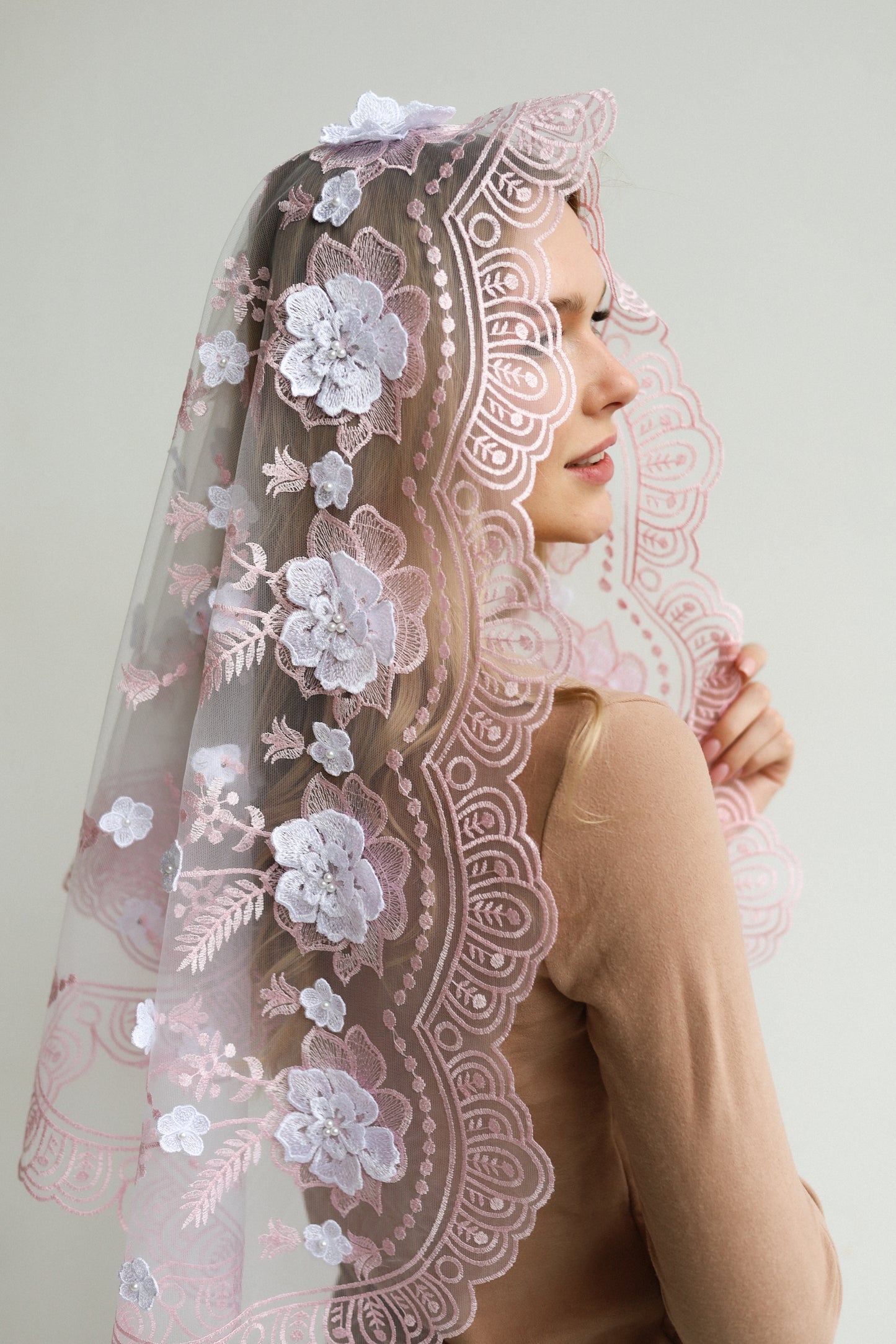 NEW 3D PINK MANTILLA