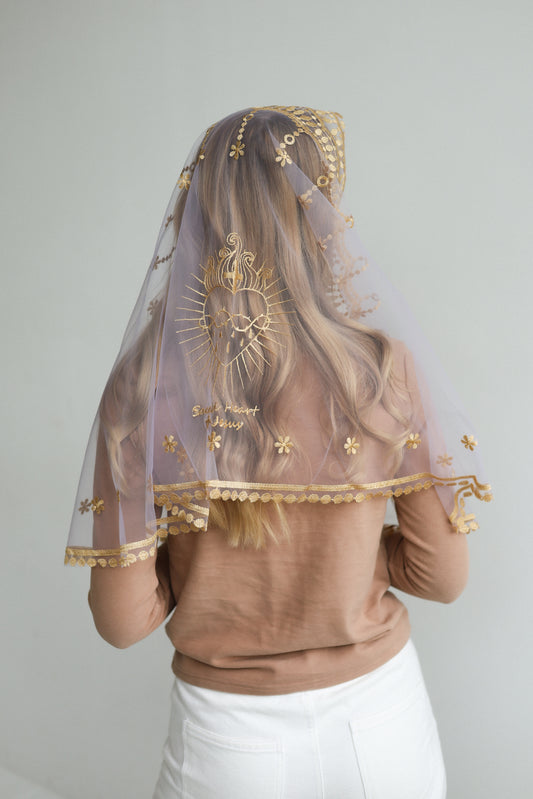 VEIL WITH HEART EMBROIDERY