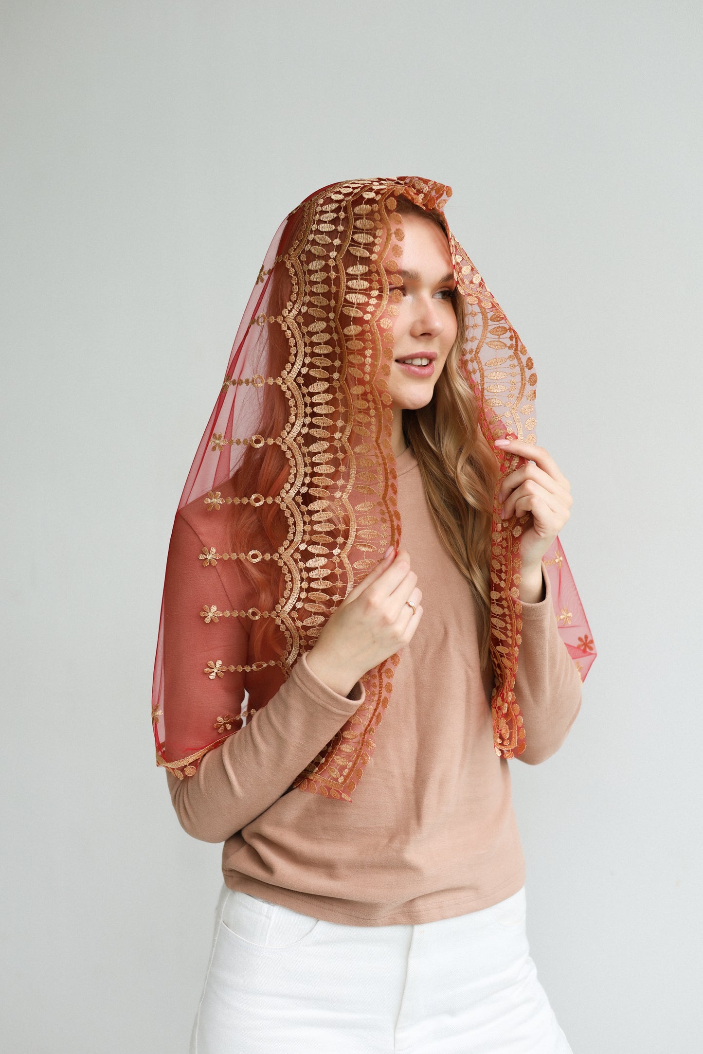 RED VEIL WITH HEART