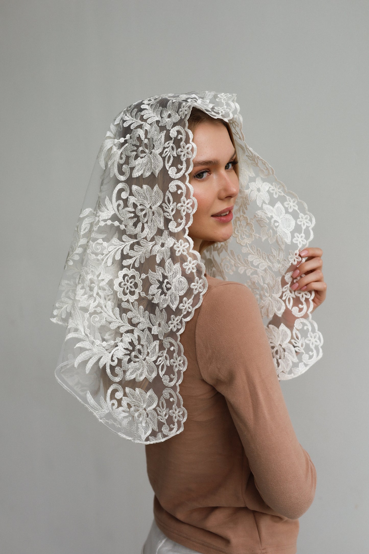 NEW IVORY VEIL