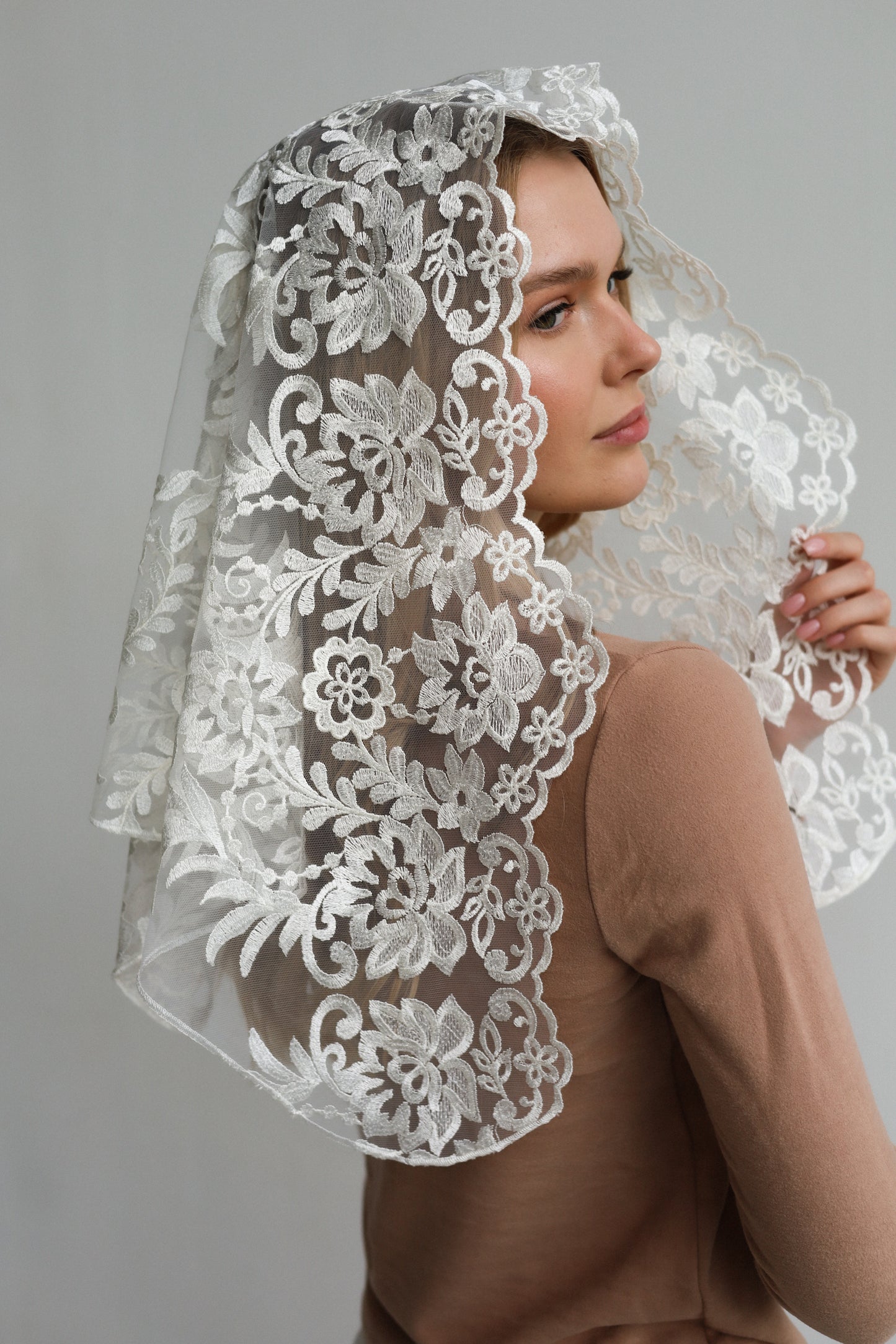 NEW IVORY VEIL