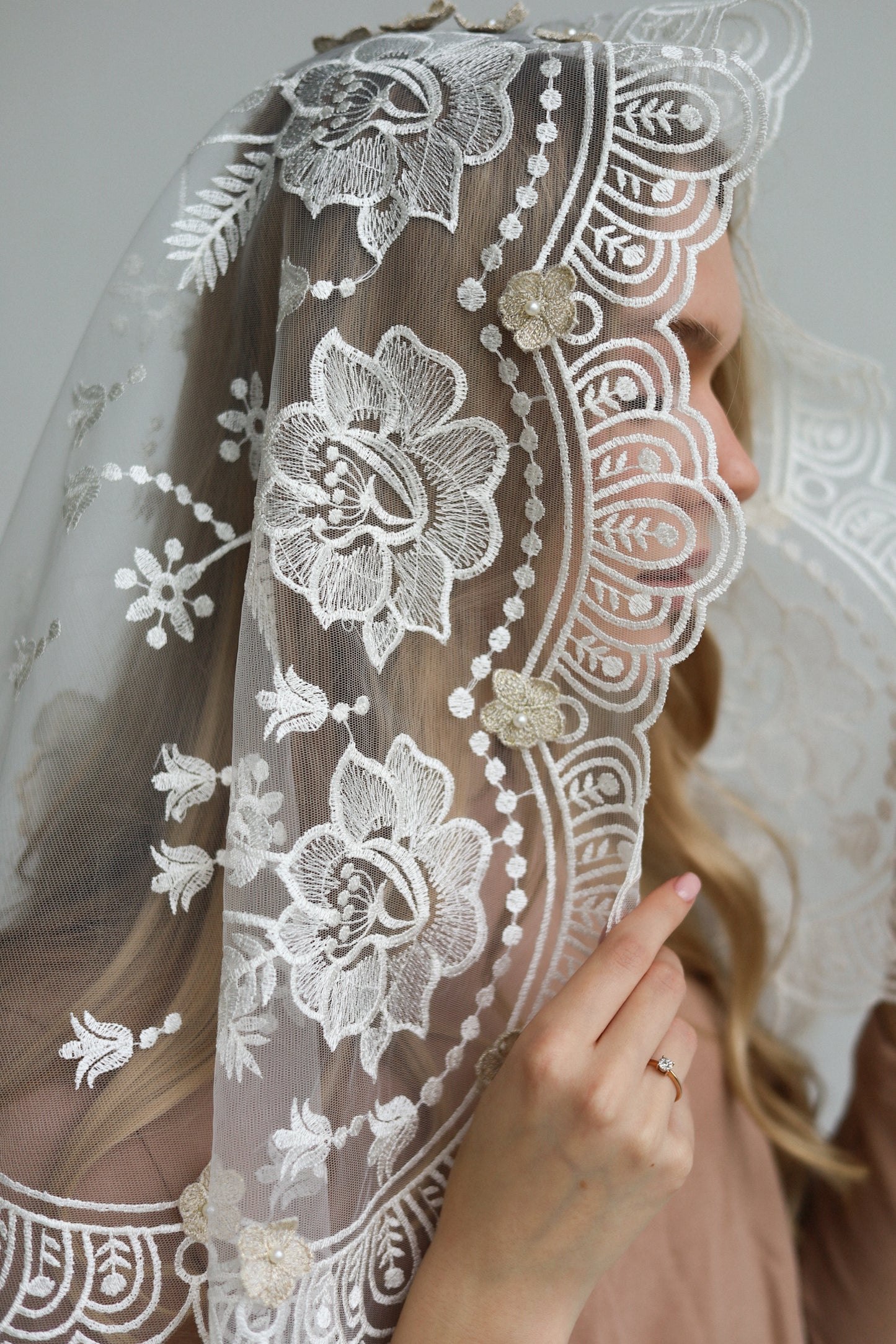 NEW SHORT 3D VEIL