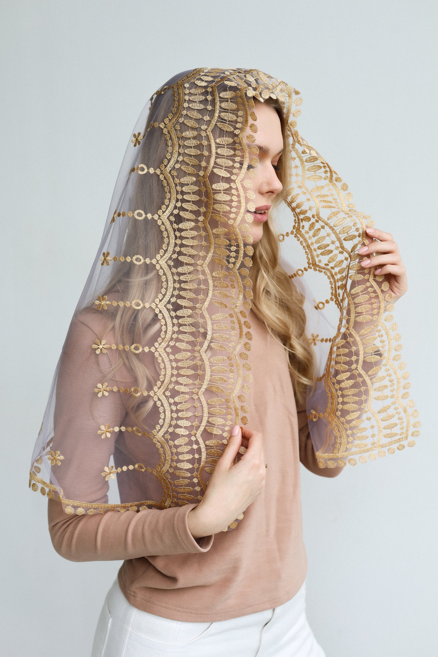PURPLE VEIL WITH HEART EMBROIDERY