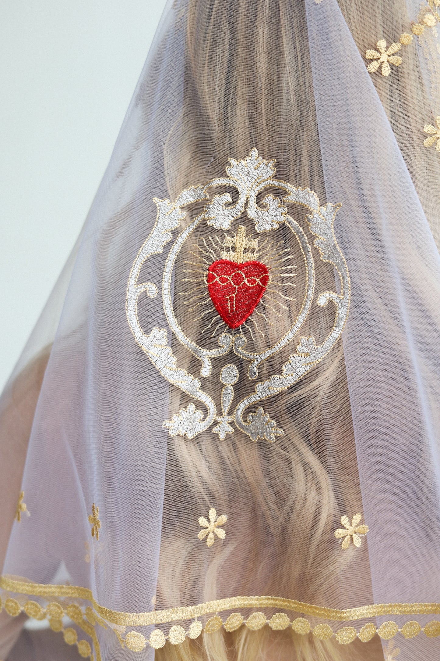 PURPLE VEIL WITH HEART EMBROIDERY