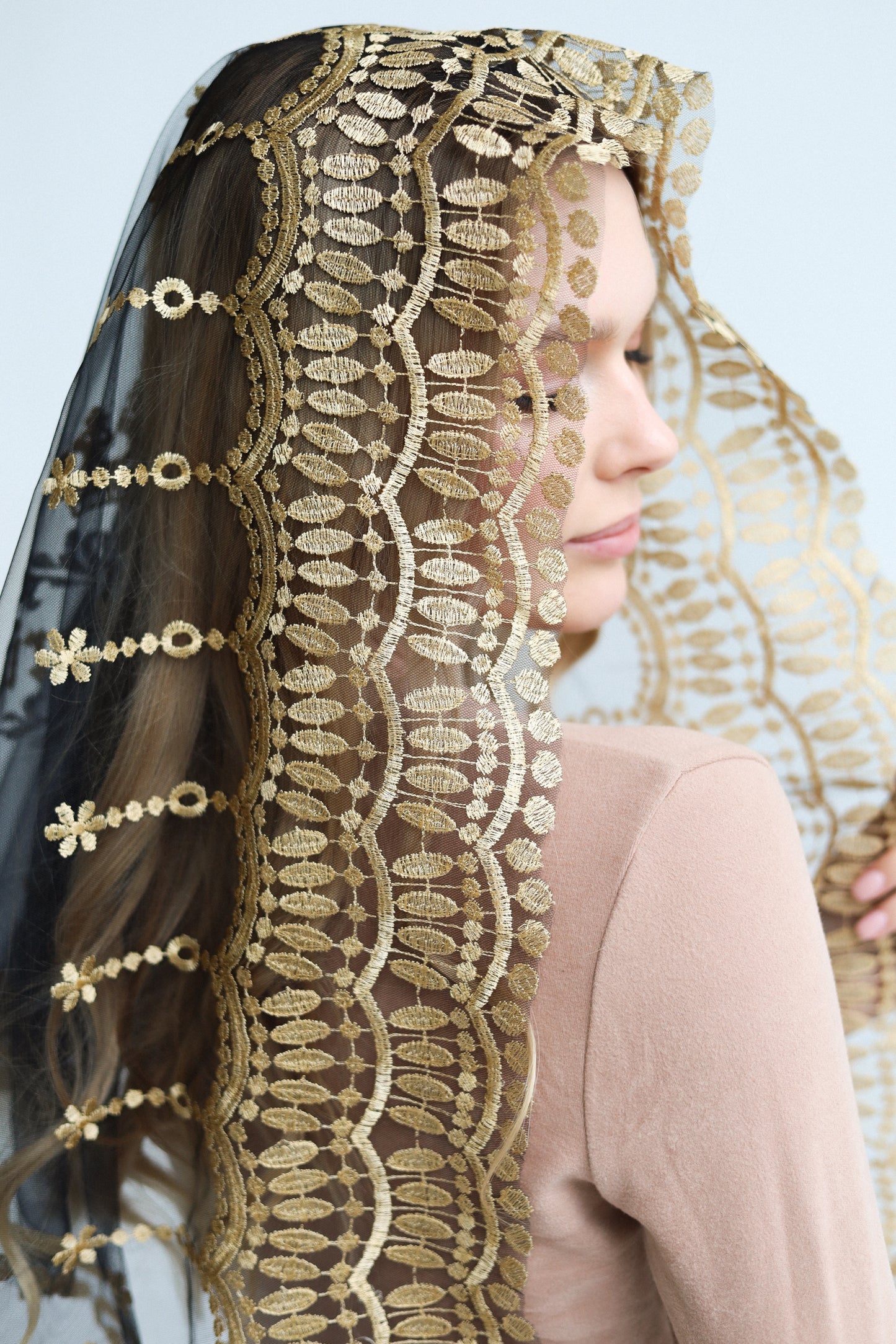 AVE MARIA EMBROIDERY VEIL