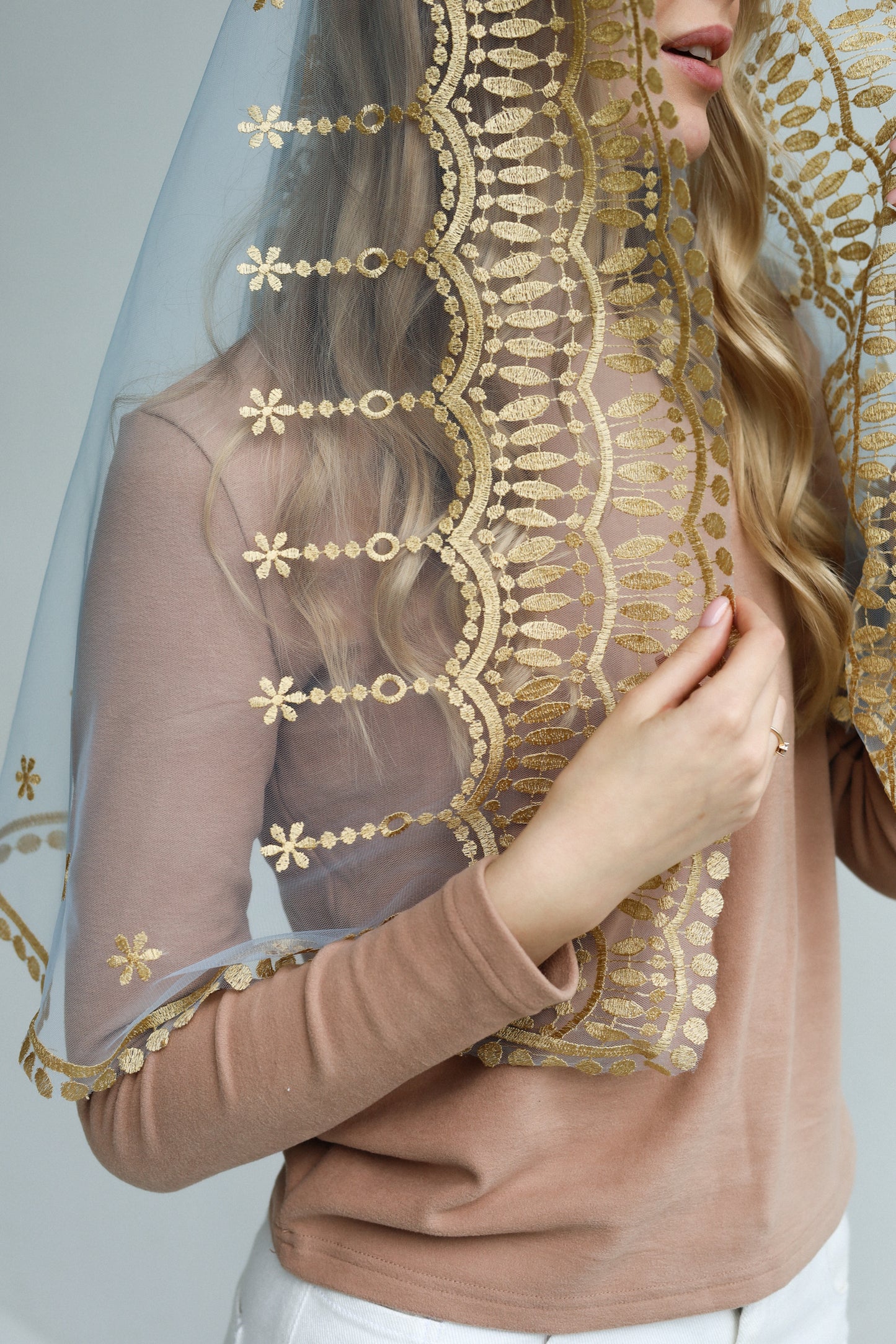 AVE MARIA EMBROIDERY VEIL