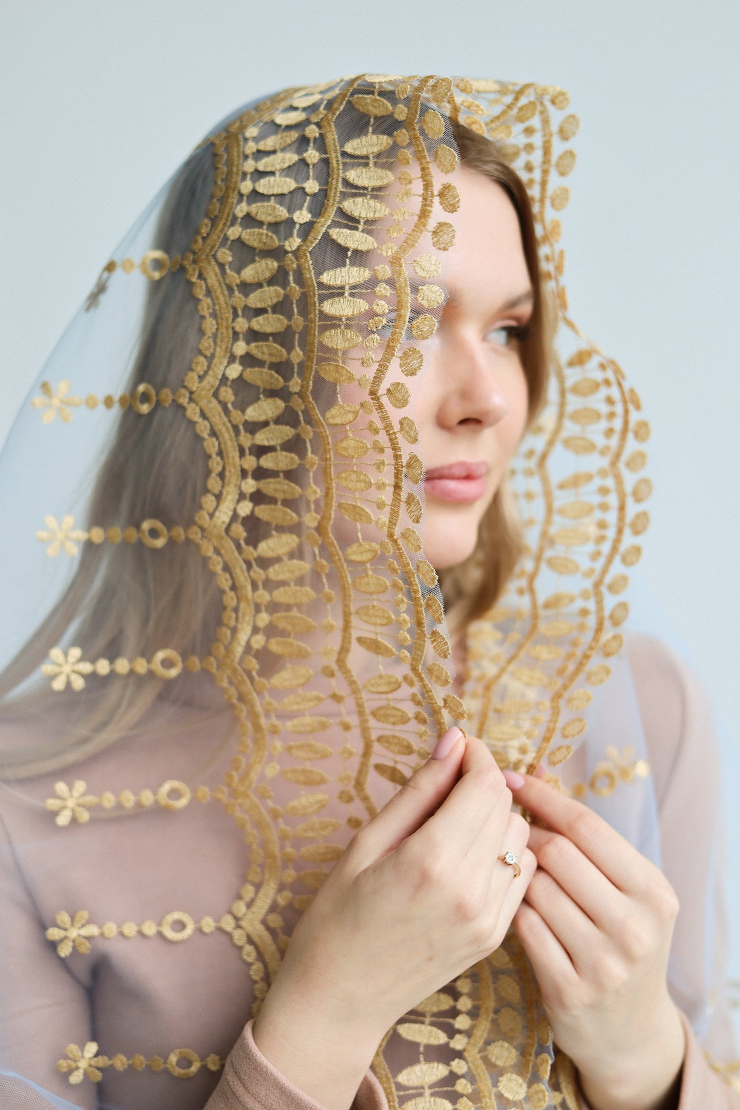 VEIL WITH SACRED HEART
