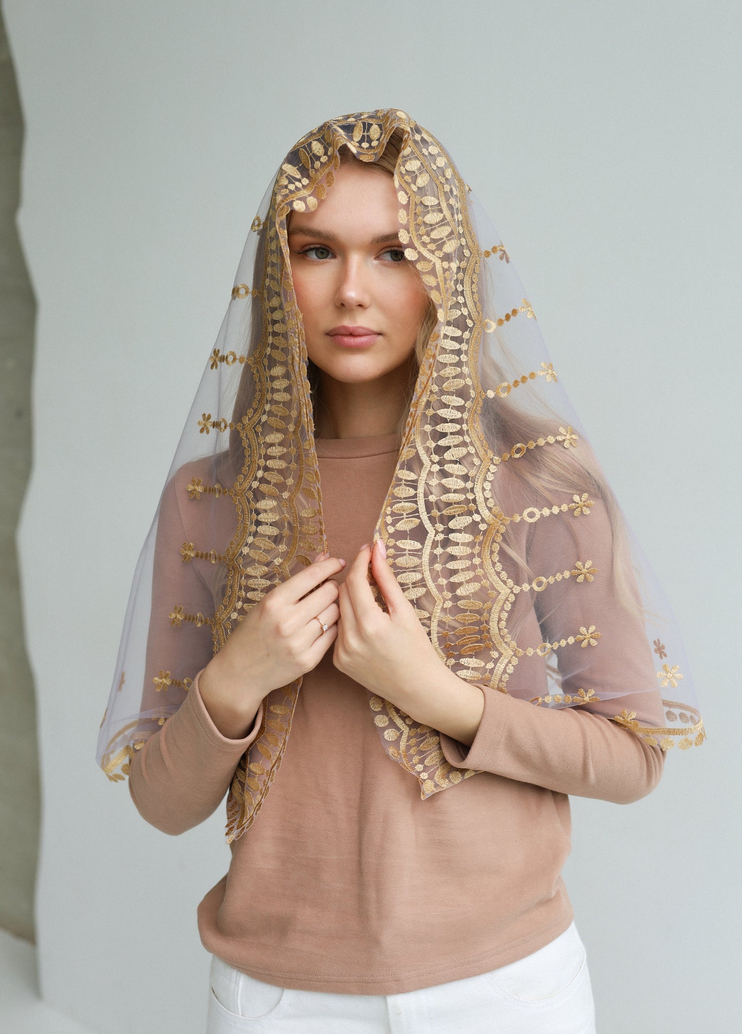 PURPLE VEIL WITH EMBROIDERY