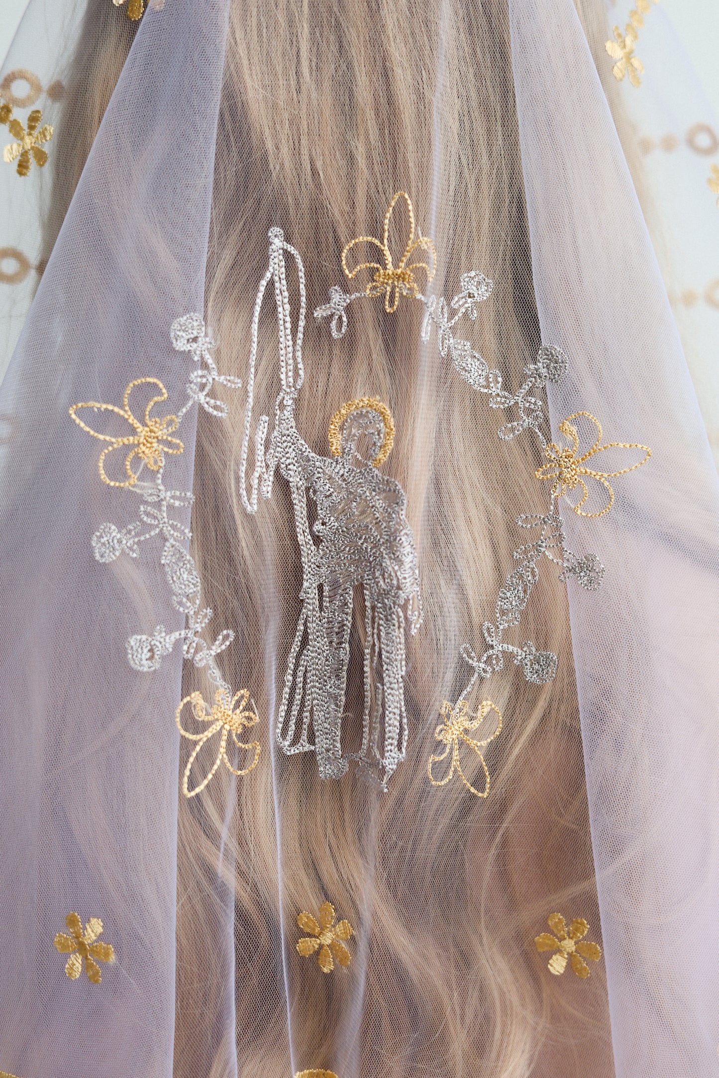 PURPLE VEIL WITH EMBROIDERY