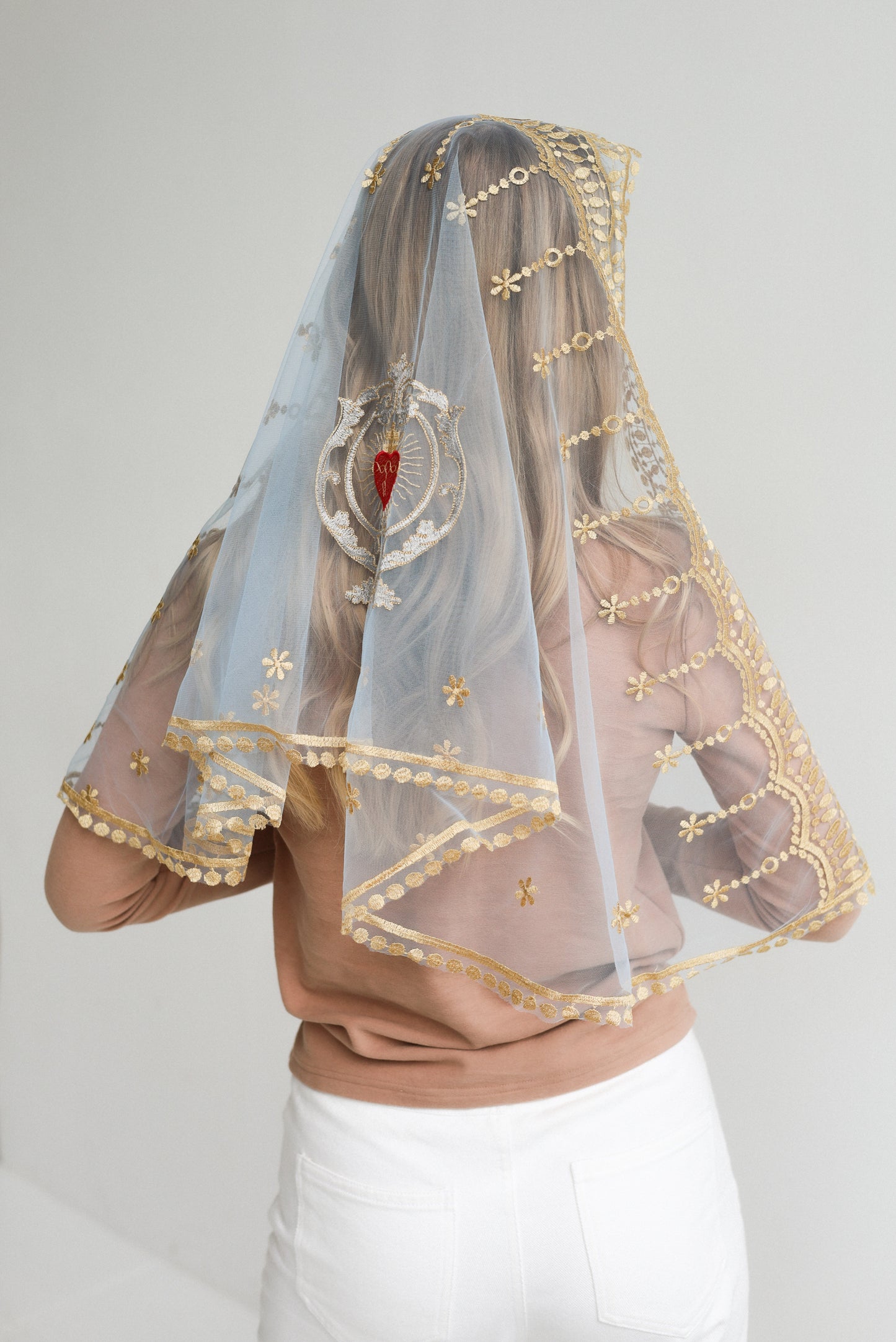 LIGHT BLUE MANTILLA WITH HEART