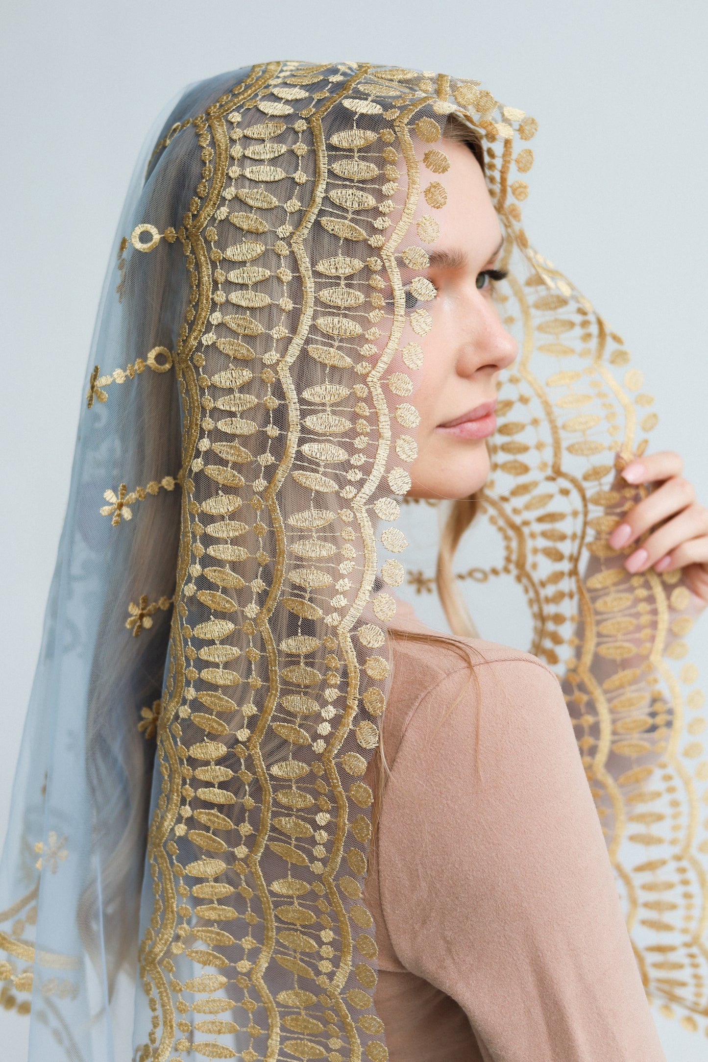 LIGHT BLUE MANTILLA WITH HEART
