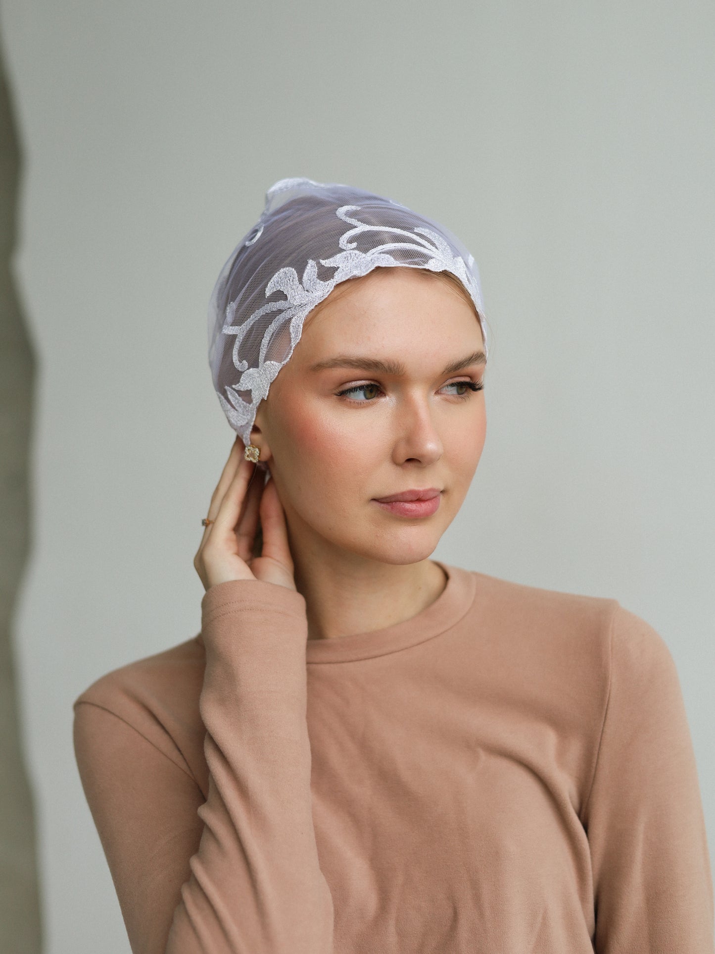 NEW WHITE HEADBAND