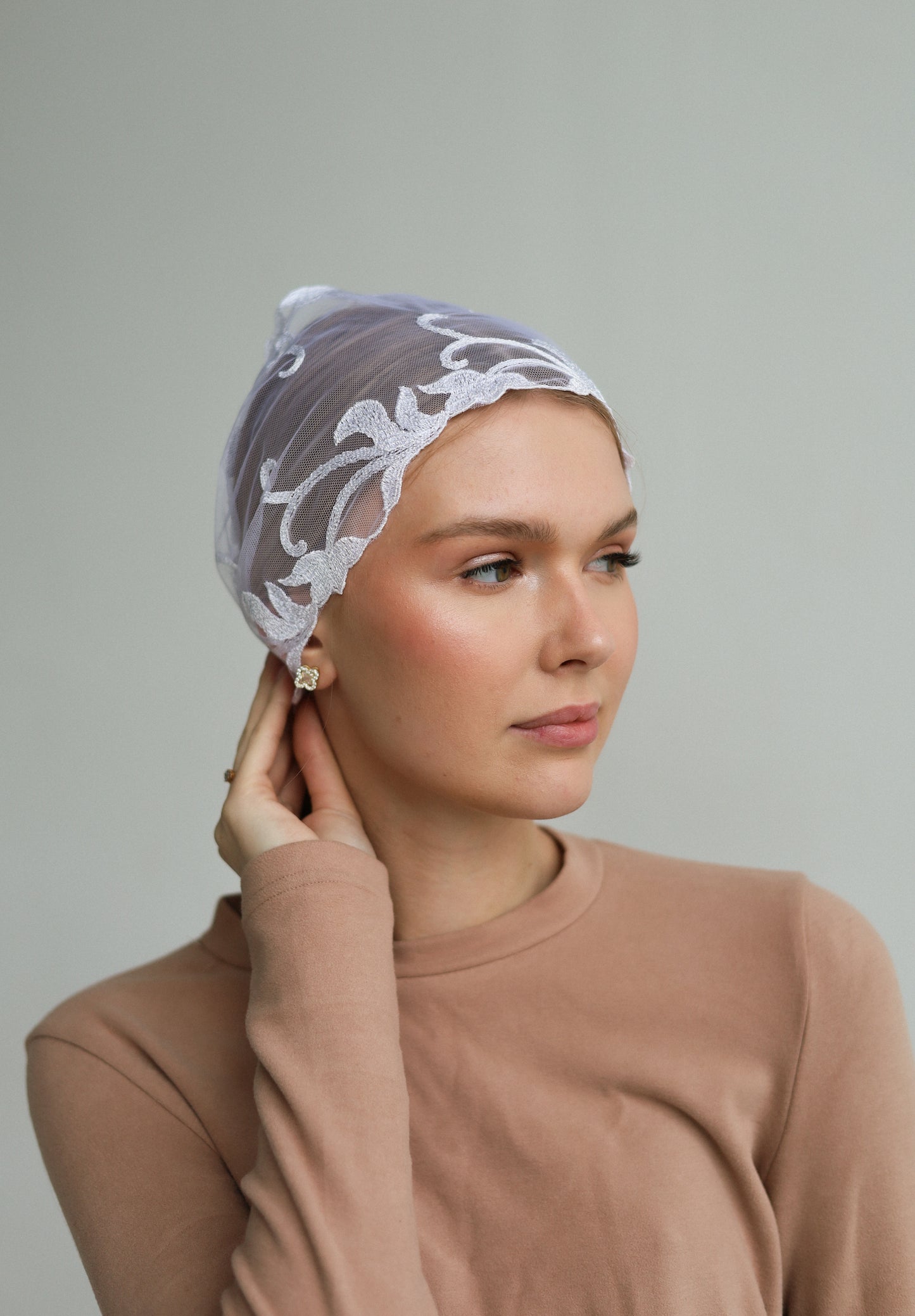 NEW WHITE HEADBAND