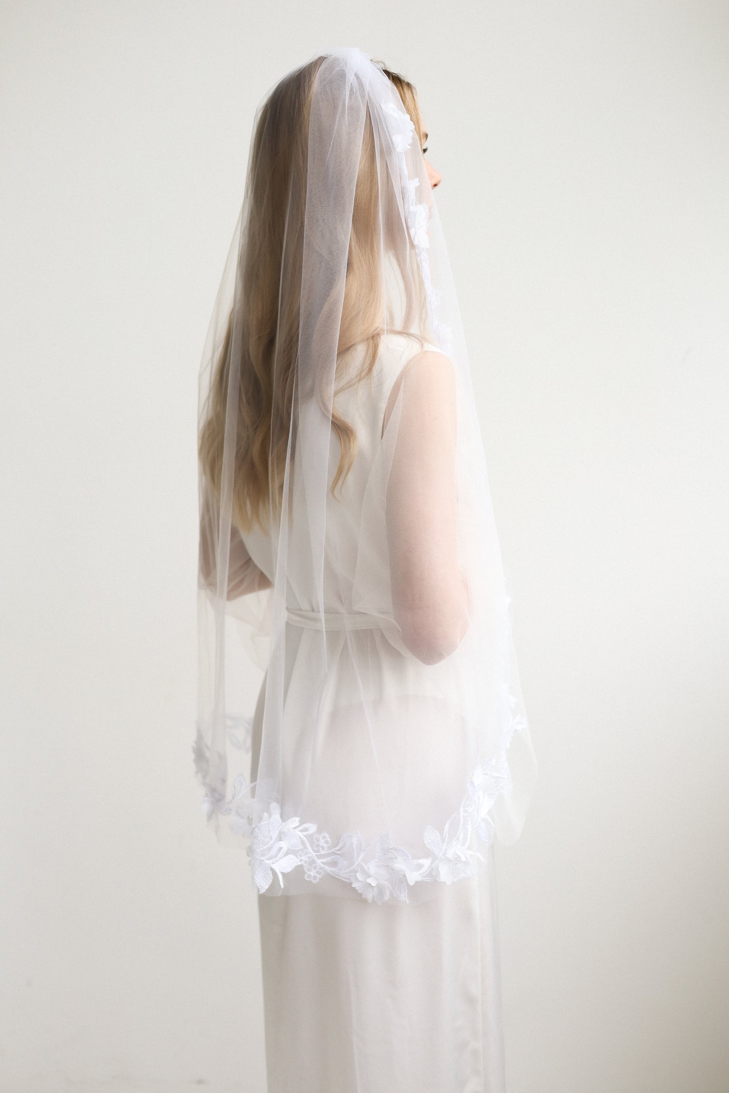 ALEXANDRA FLORAL VEIL