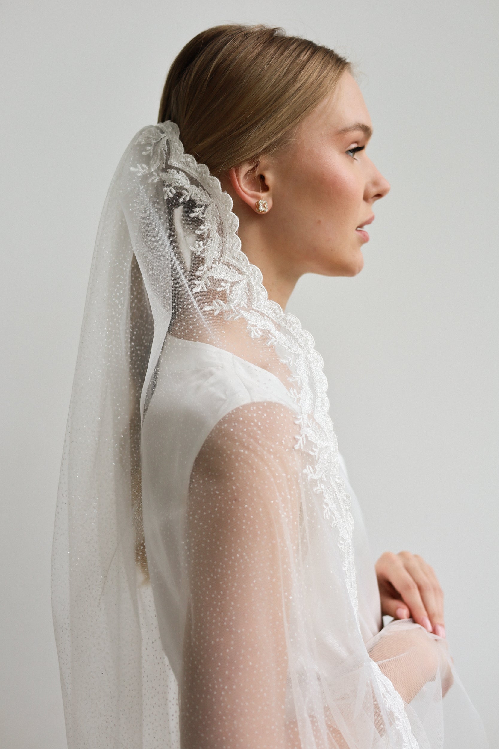 NORA WEDDING VEIL - MariaVeils