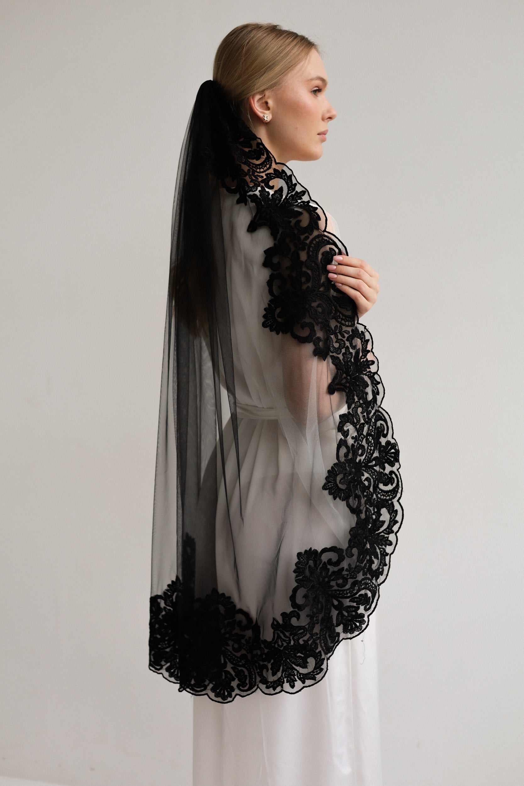AMELIA WEDDING VEIL - MariaVeils