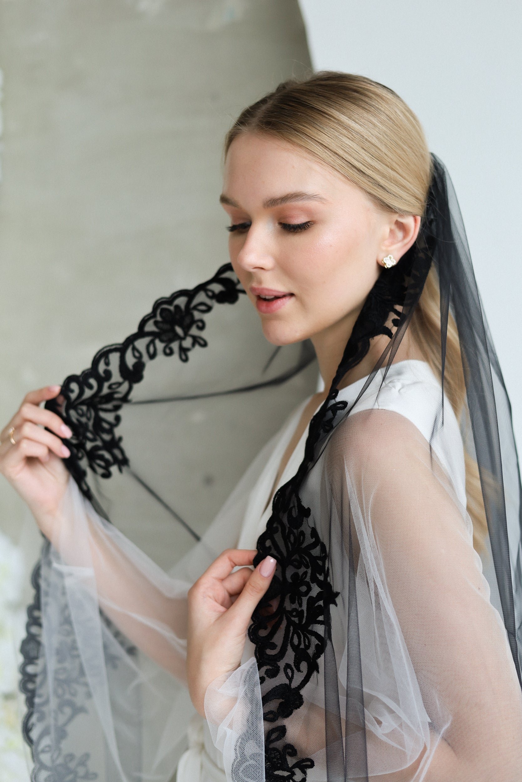 AMBER WEDDING VEIL - MariaVeils