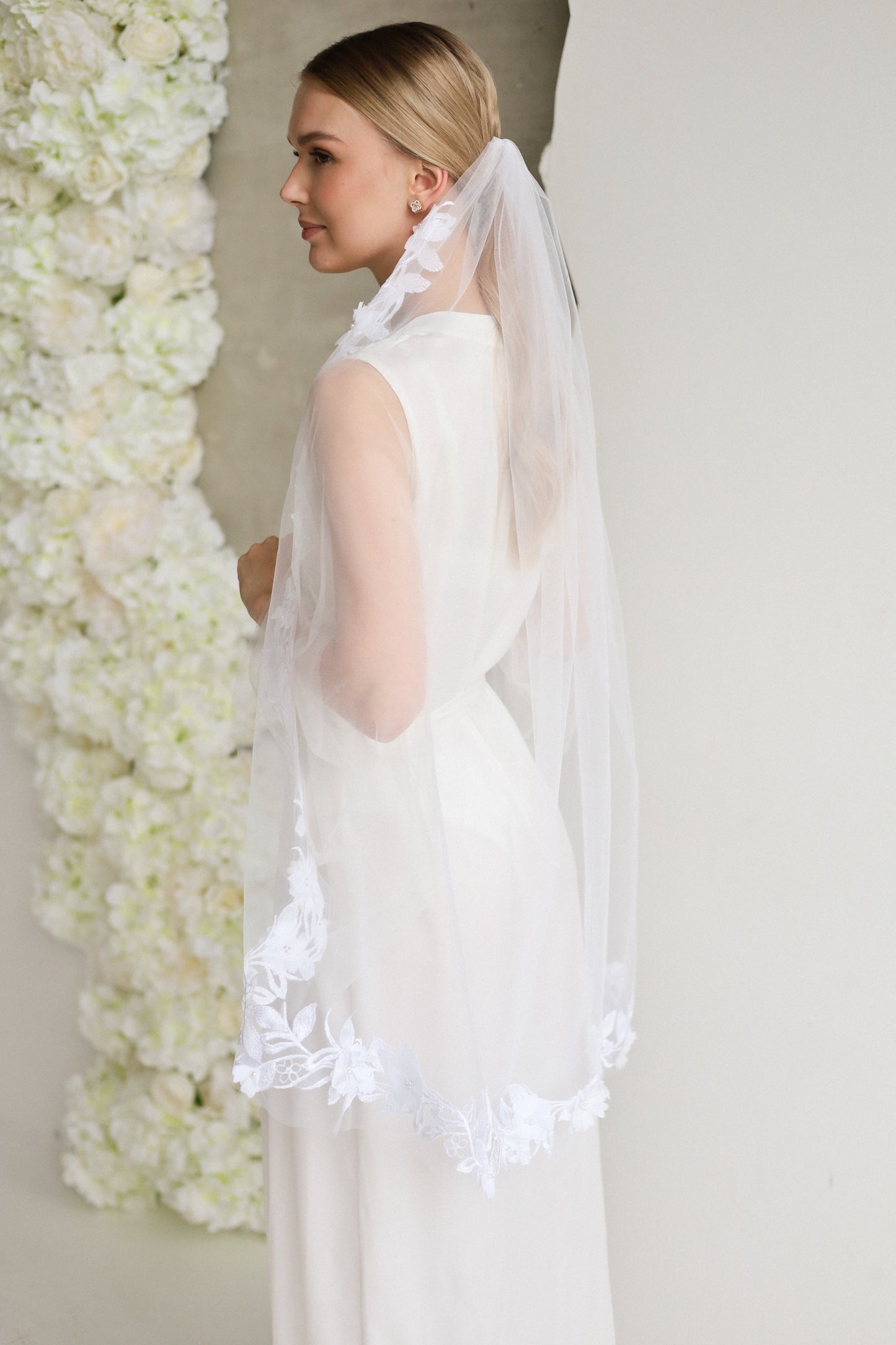ALEXANDRA FLORAL VEIL