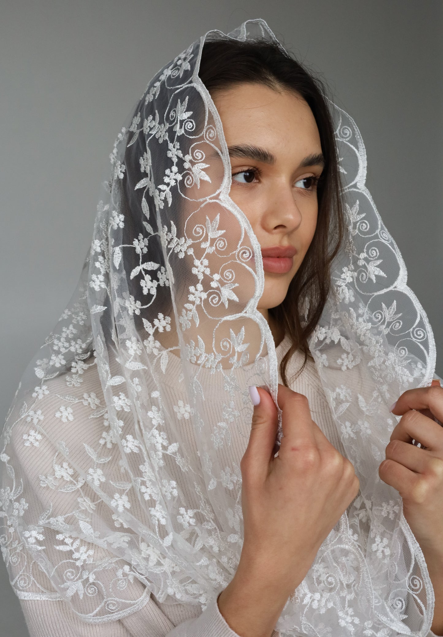 IVORY INFINITY MANTILLA
