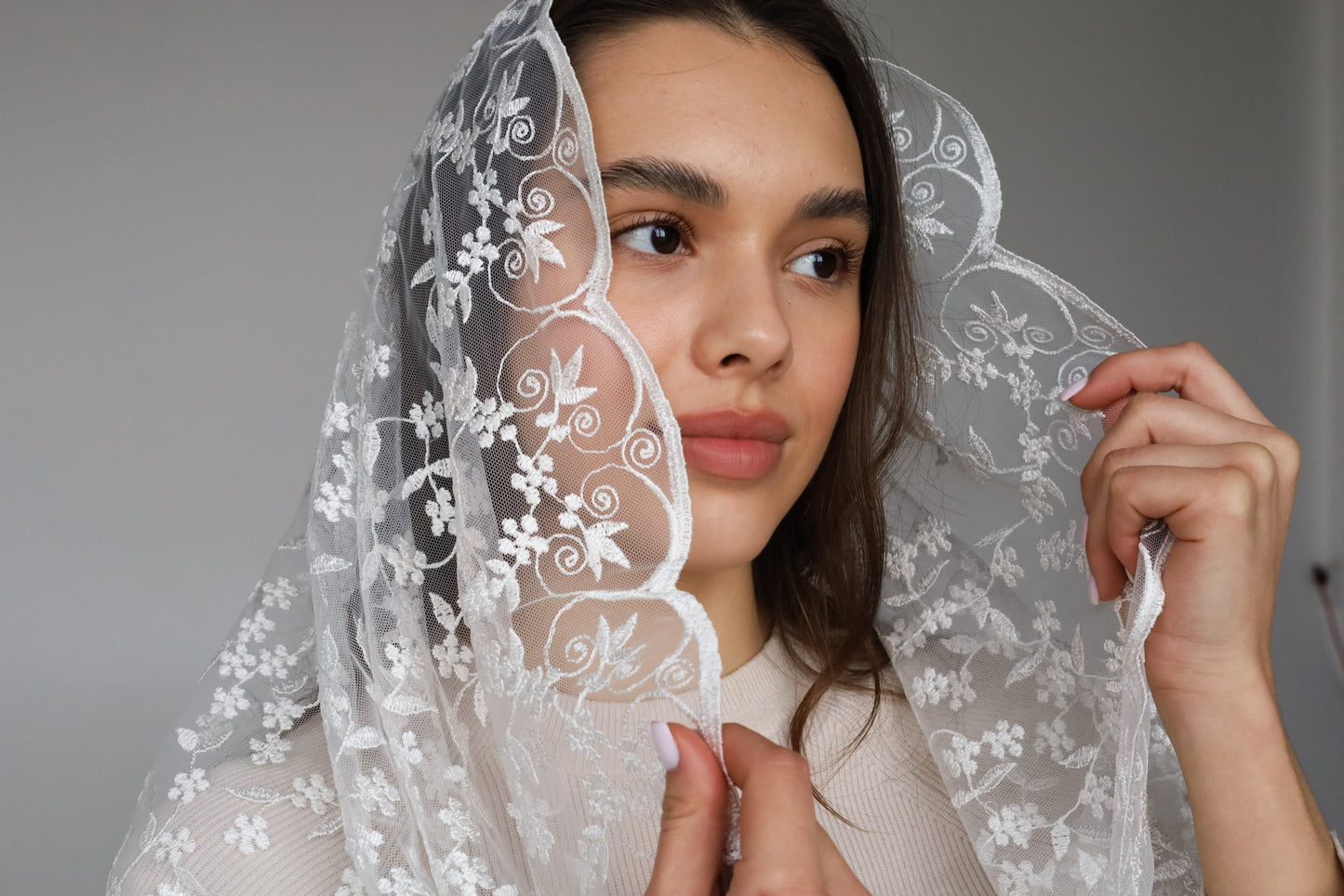 IVORY INFINITY MANTILLA