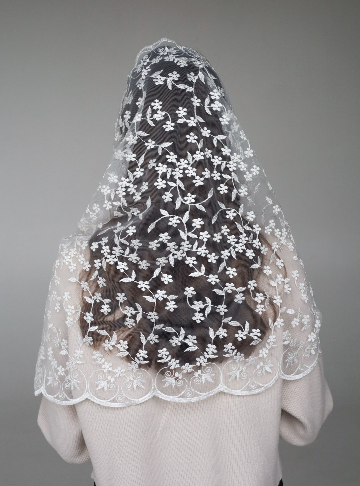 IVORY INFINITY MANTILLA