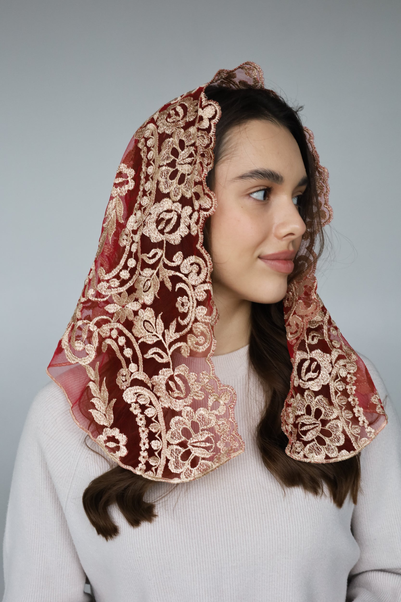SHORT GOLD & RED VEIL - MariaVeils