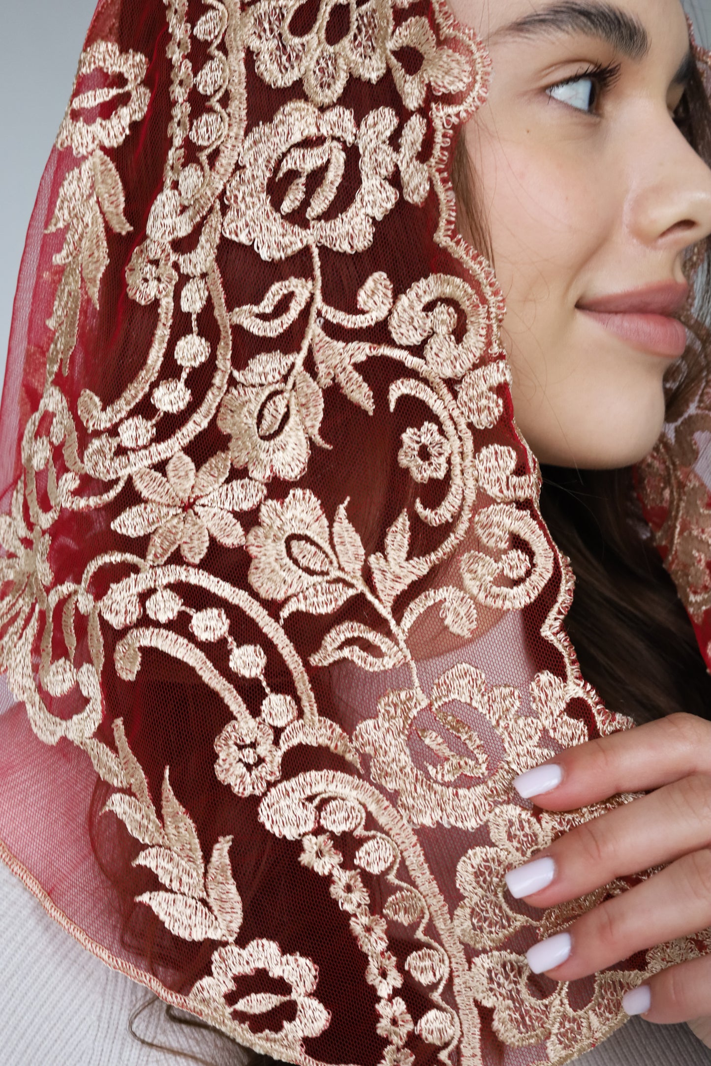 SHORT GOLD & RED VEIL - MariaVeils