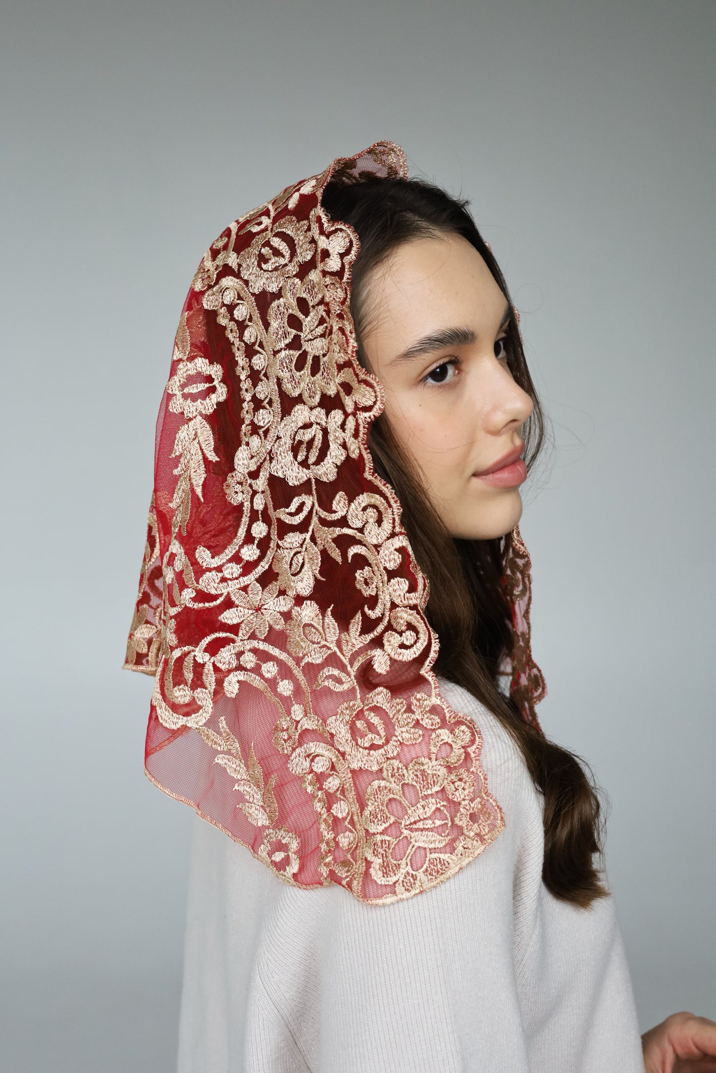 SHORT GOLD & RED VEIL - MariaVeils