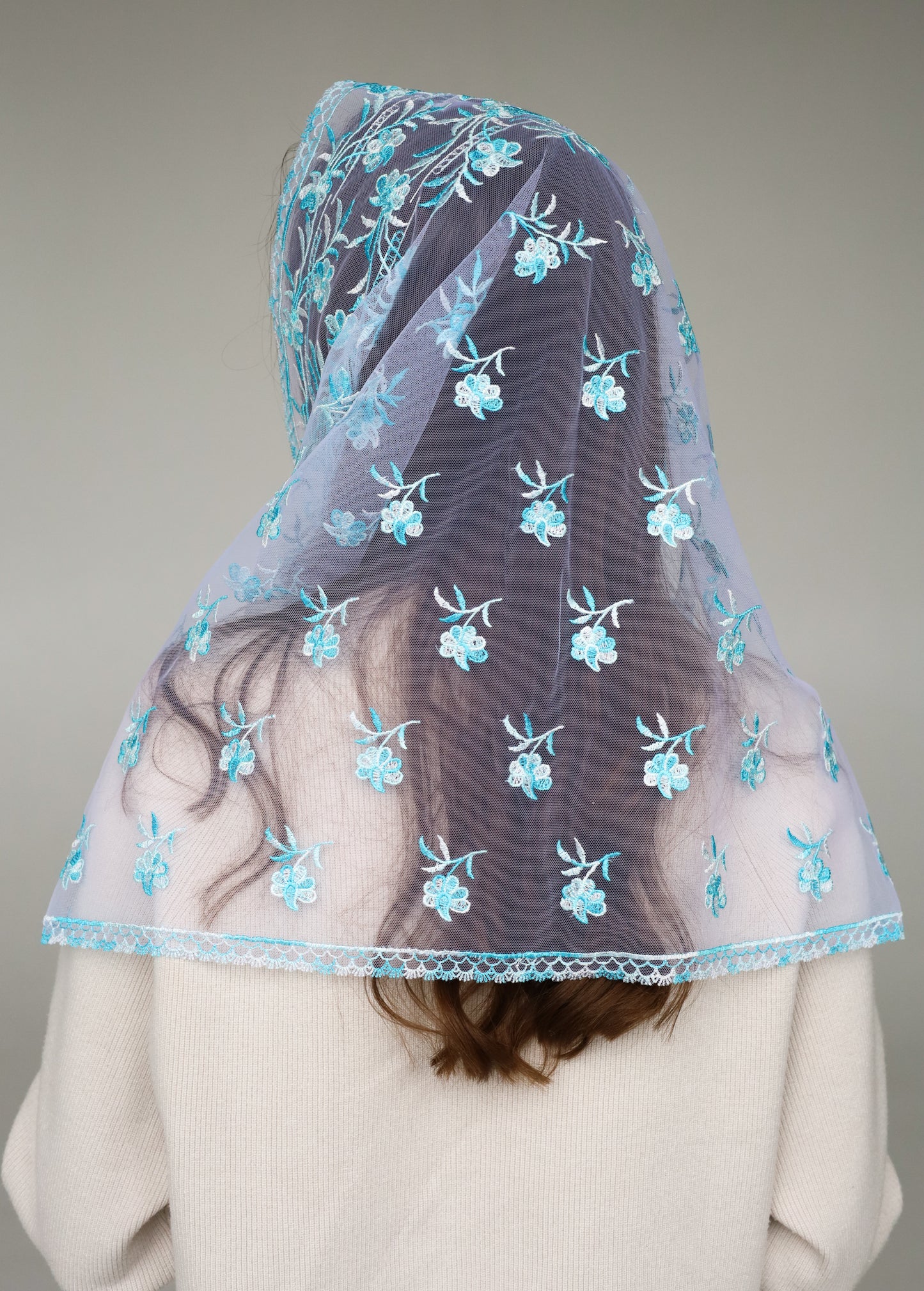 GRADIENT BLUE MANTILLA - MariaVeils