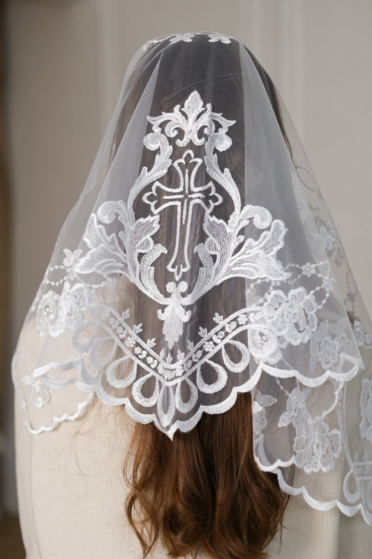 SHORT IVORY VEIL