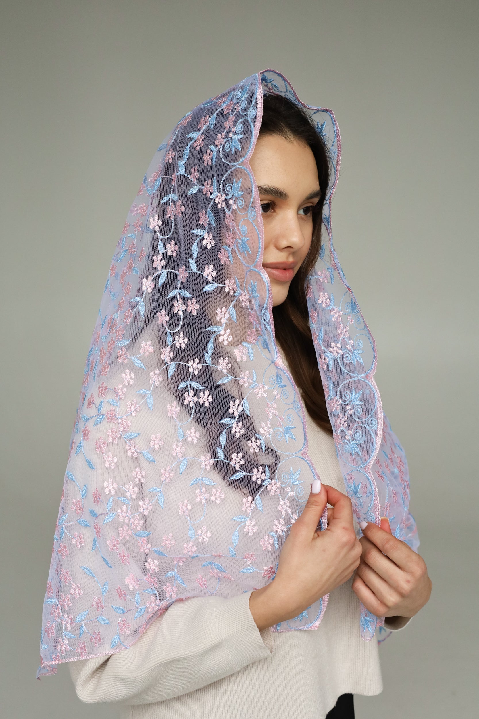 EXTRA LONG PINK & BLUE VEIL - MariaVeils
