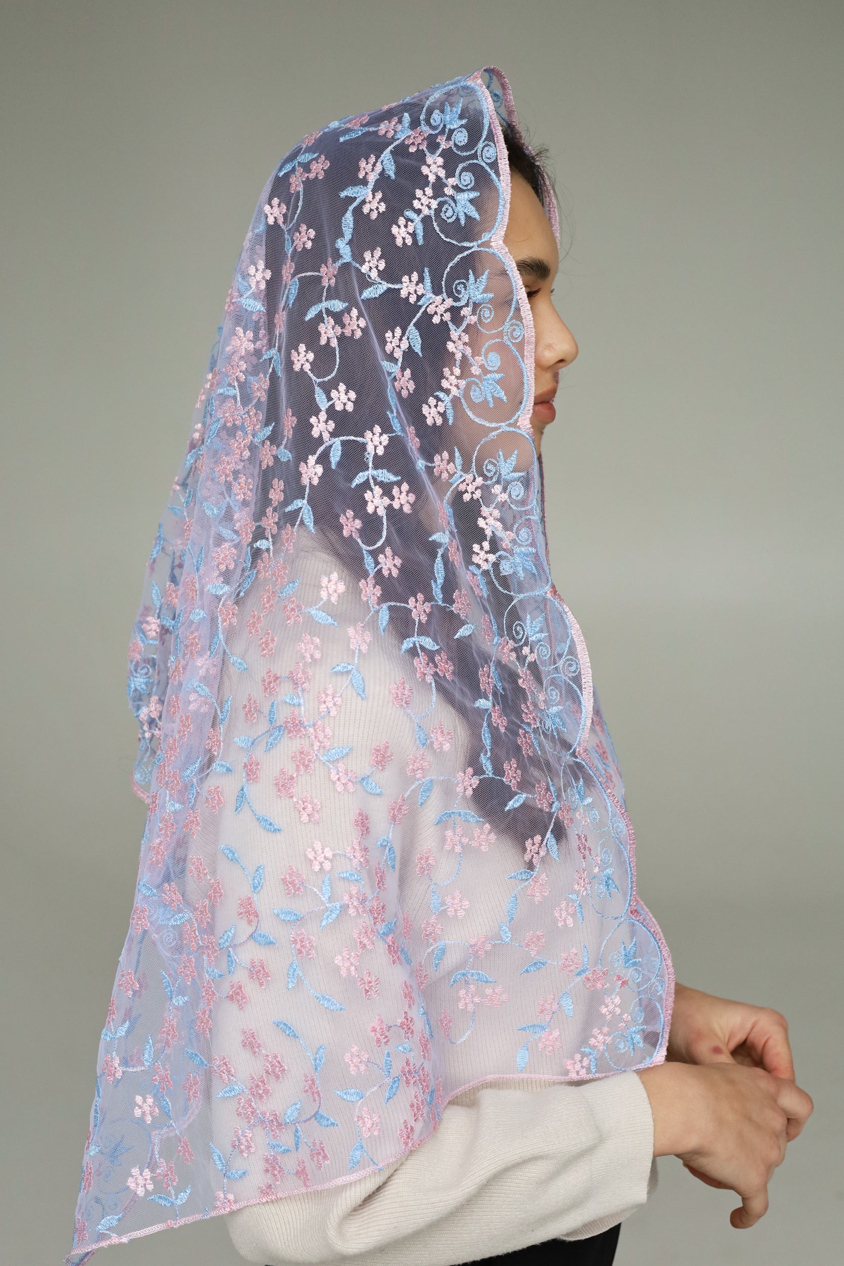 EXTRA LONG PINK & BLUE VEIL - MariaVeils