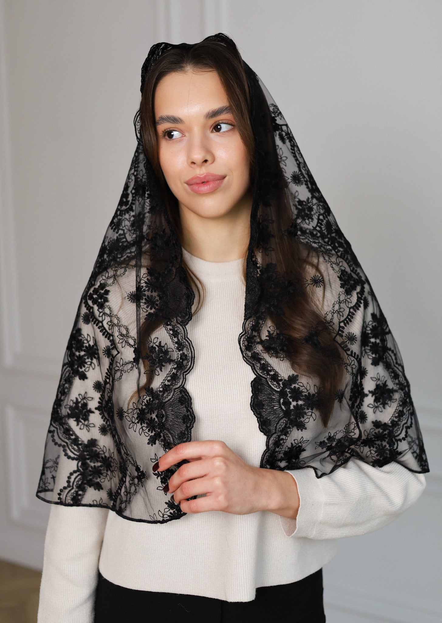 NEW BLACK MANTILLA - MariaVeils