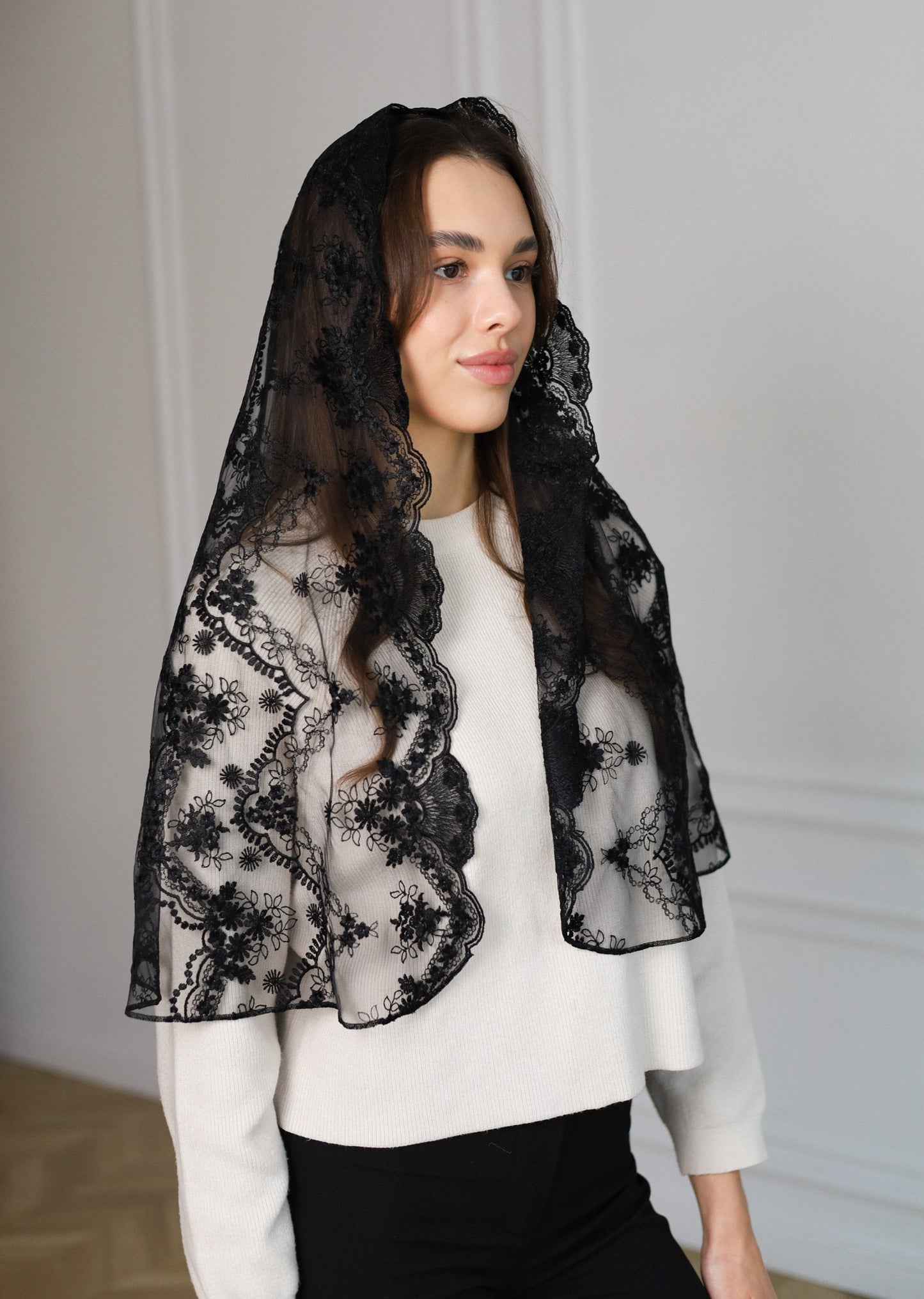 NEW BLACK MANTILLA - MariaVeils