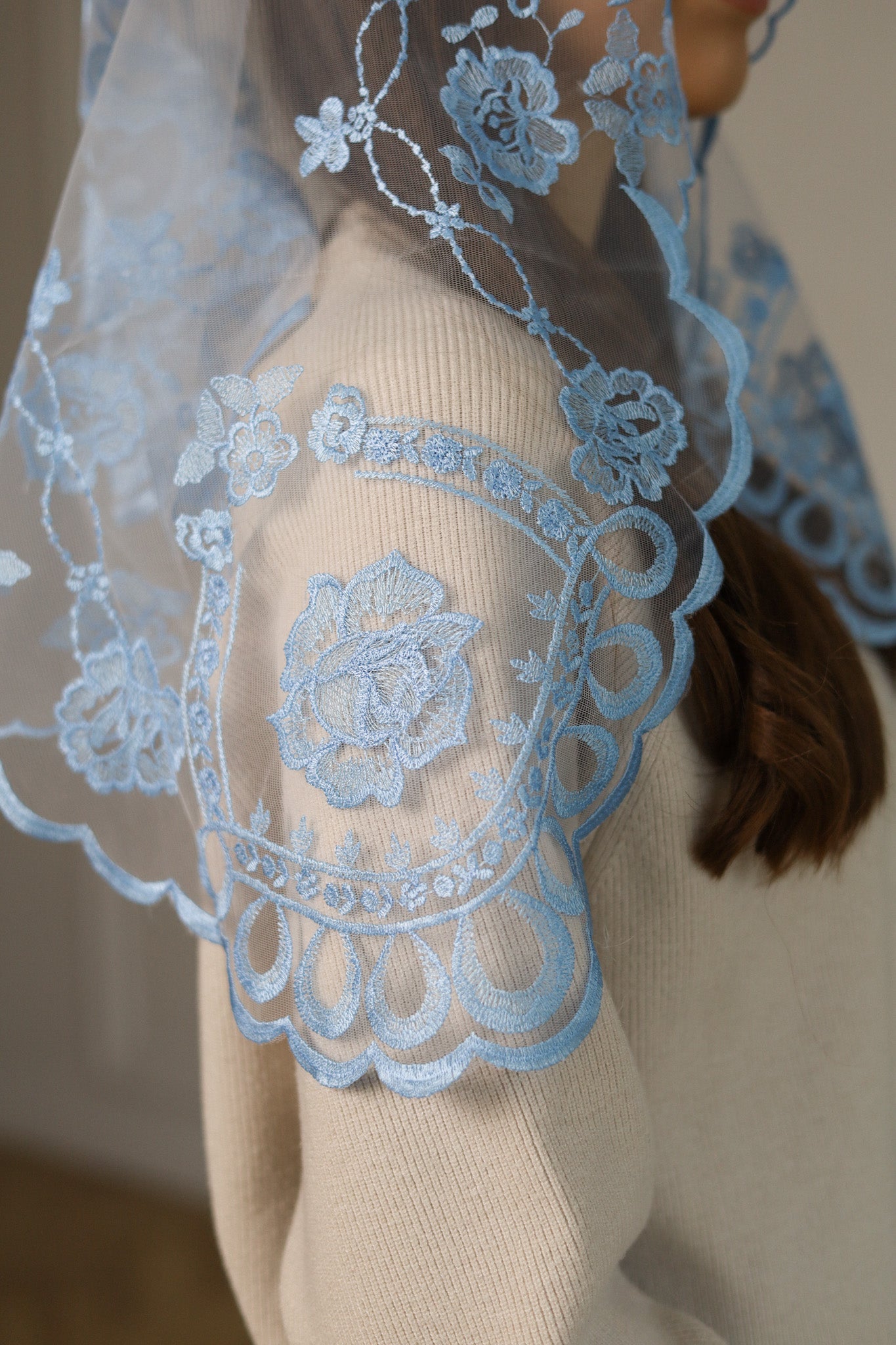 SHORT SKY BLUE VEIL - MariaVeils