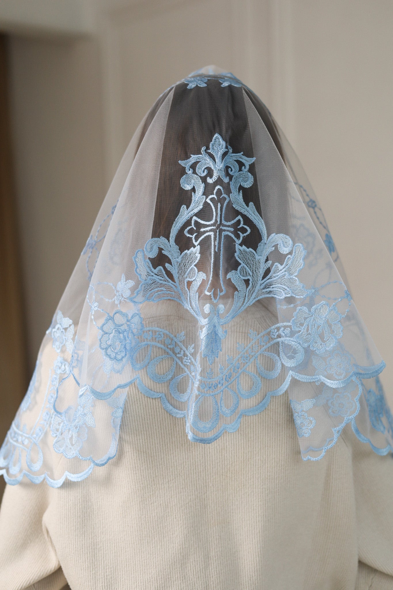SHORT SKY BLUE VEIL - MariaVeils