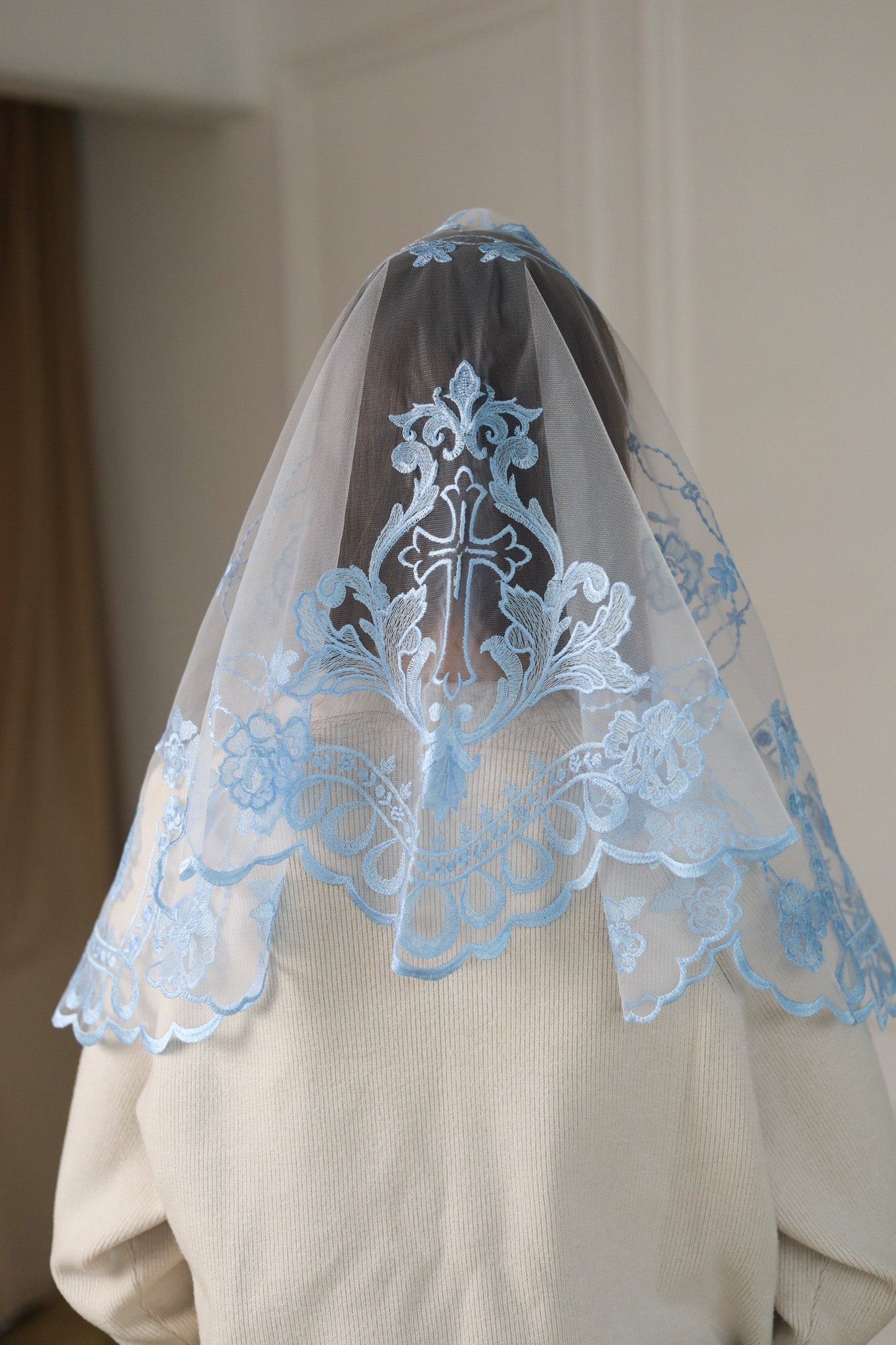 SHORT SKY BLUE VEIL - MariaVeils