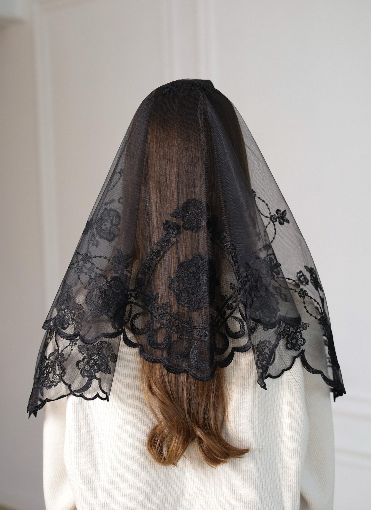 FLORAL BLACK VEIL - MariaVeils
