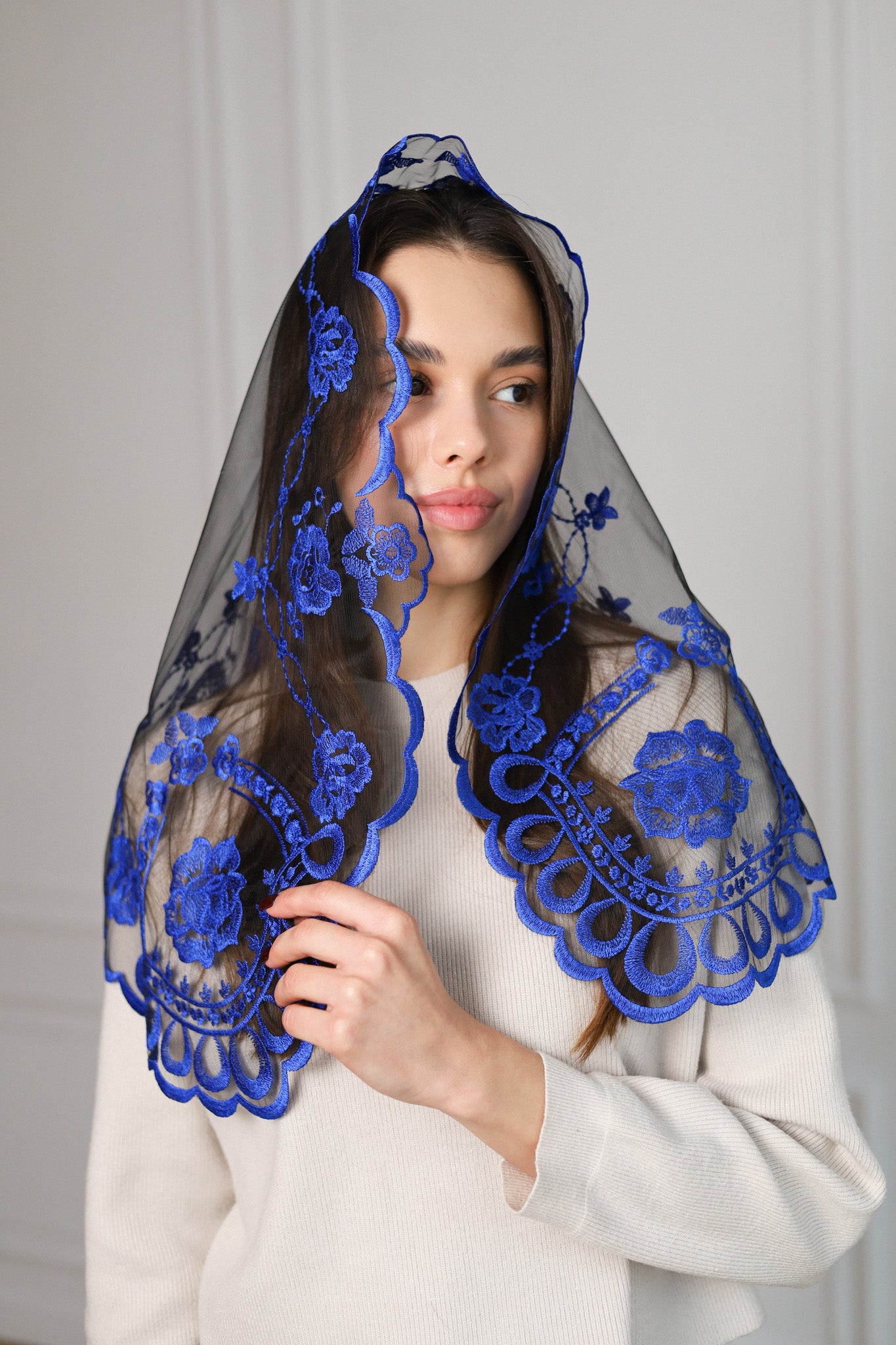 SHORT BLUE VEIL - MariaVeils