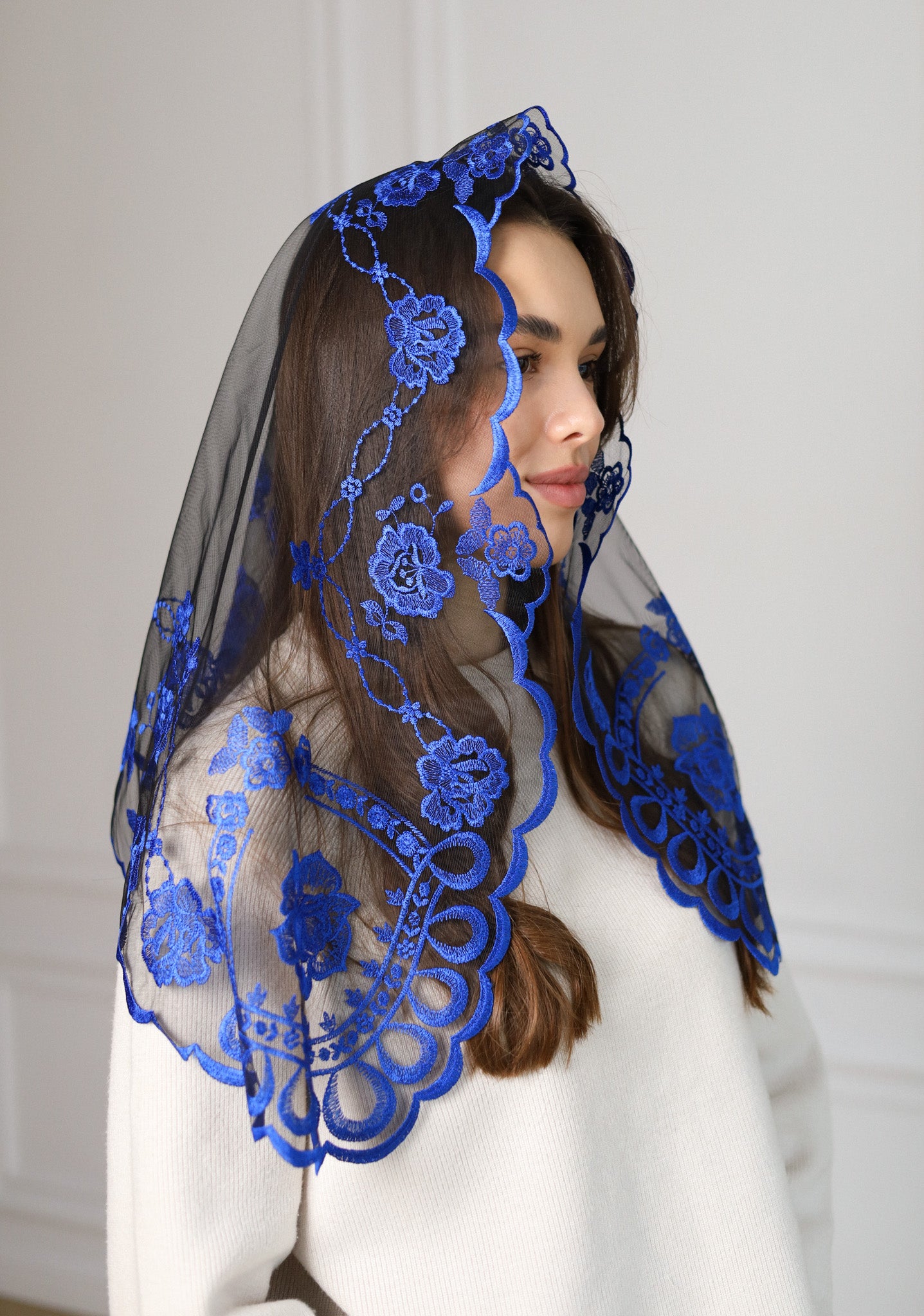 SHORT BLUE VEIL - MariaVeils