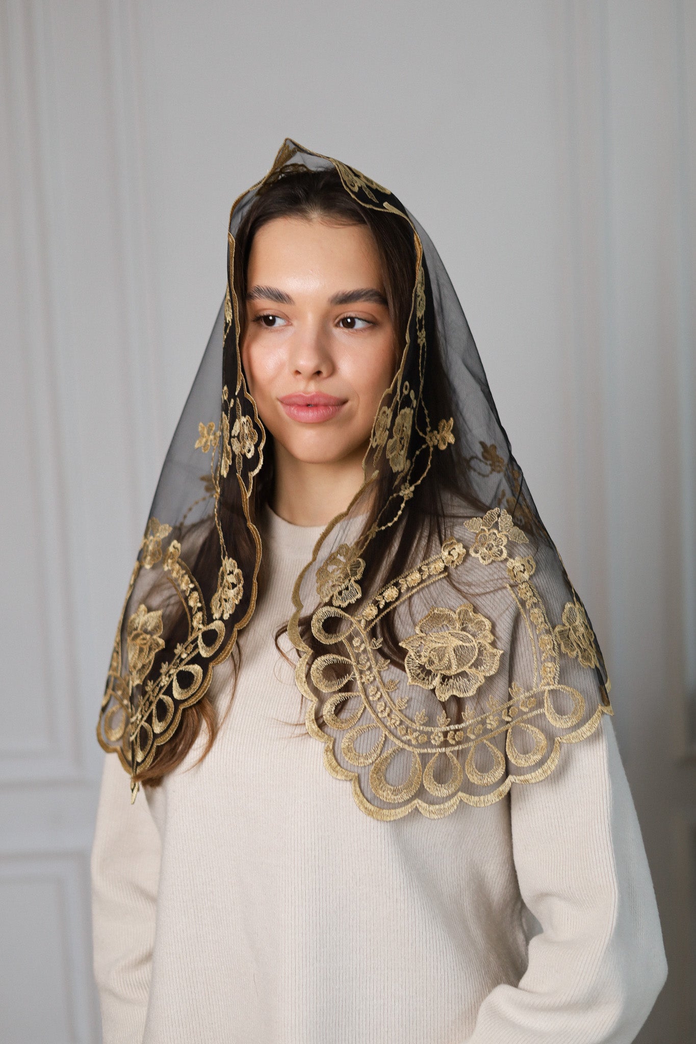 SHORT GOLD VEIL - MariaVeils