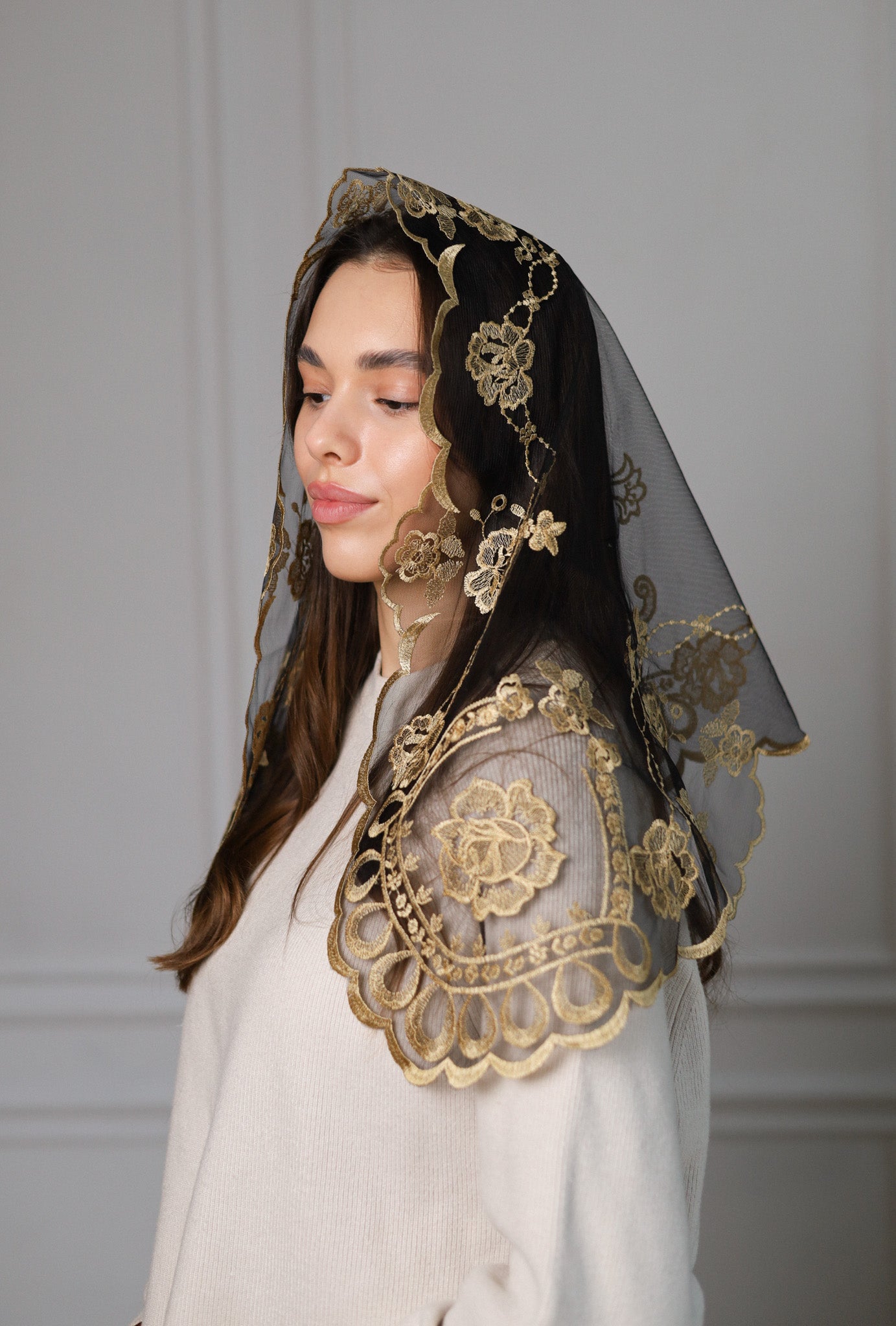 SHORT GOLD VEIL - MariaVeils