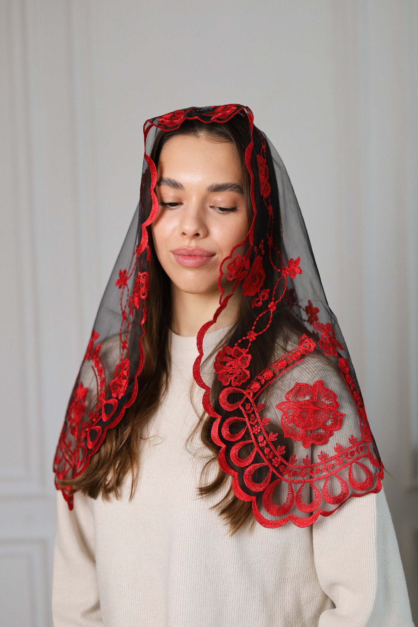 SHORT RED VEIL
